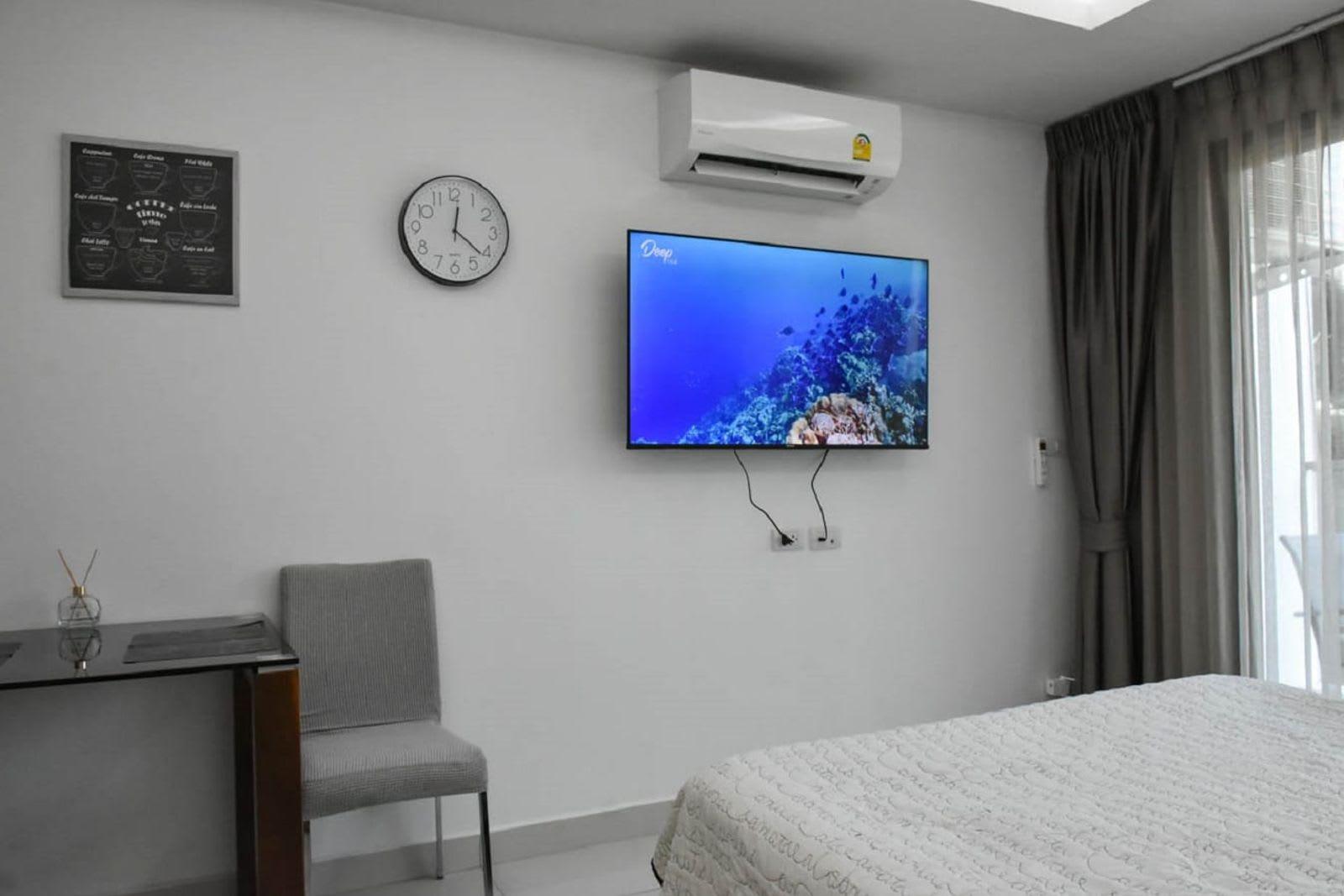 1-Bedroom Condo for Sale in Water Park Condominium, Pattaya, Thailand 3