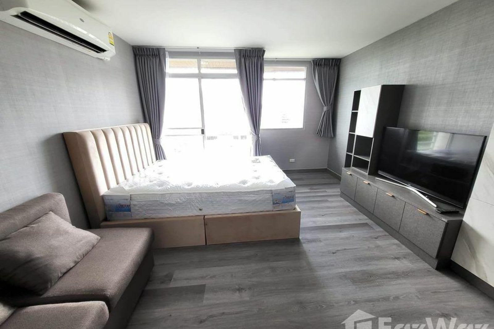 Studio Condo for Sale in Condo One Sukhumvit 52, Bangkok, Thailand 5