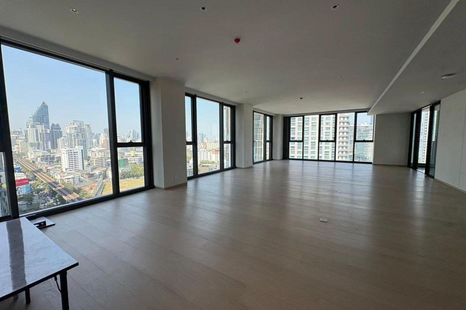 Studio Condo for Sale in SCOPE Thonglor, Bangkok, Thailand 2