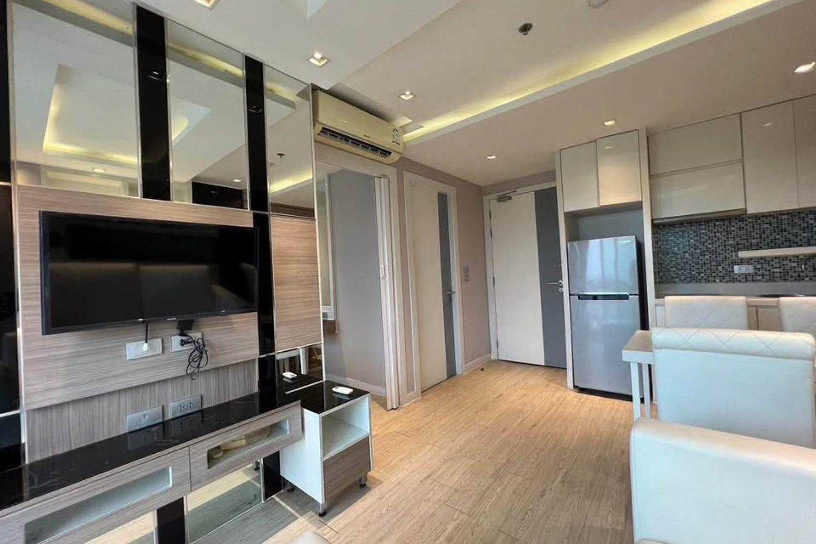 1-Bedroom Condo for Sale in La Santir, Pattaya, Thailand 3