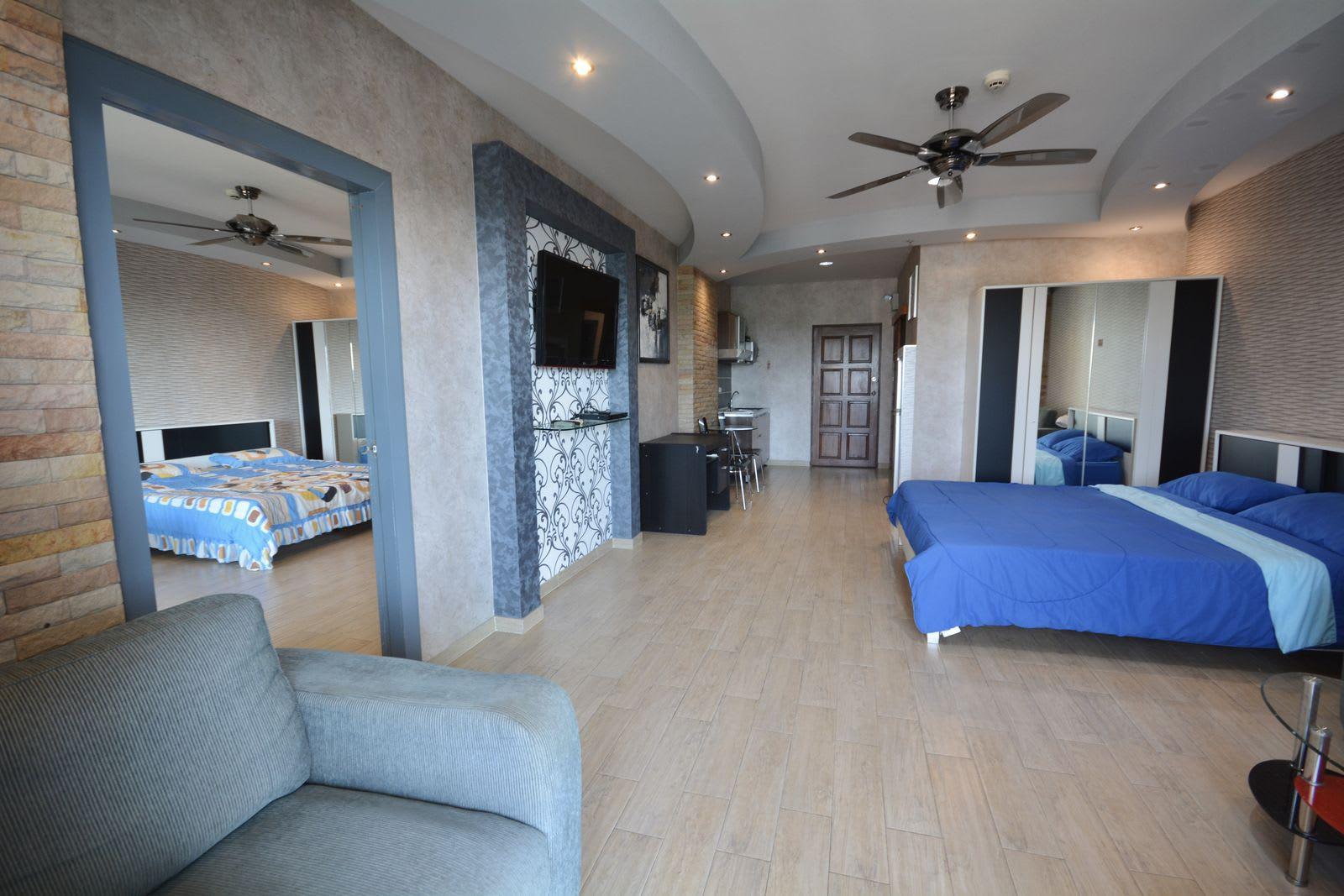 1-Bedroom Condo for Sale in View Talay 5, Pattaya, Thailand 2