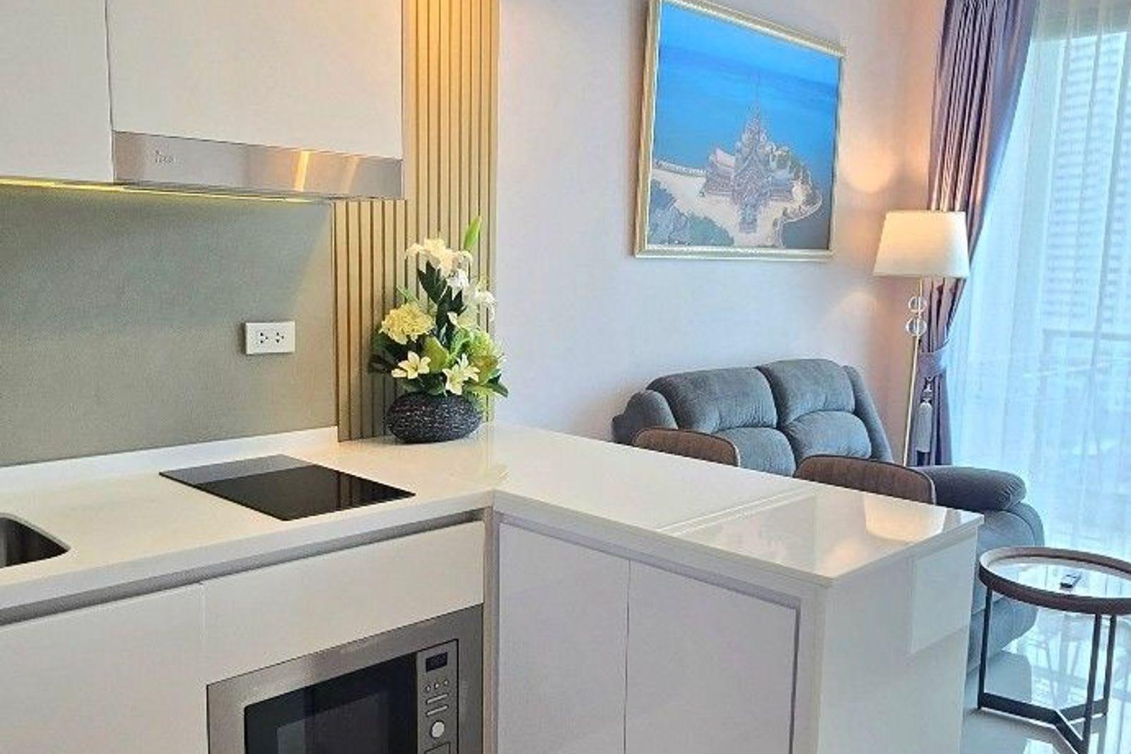 1-Bedroom Condo for Sale in The Riviera Jomtien, Pattaya, Thailand 3