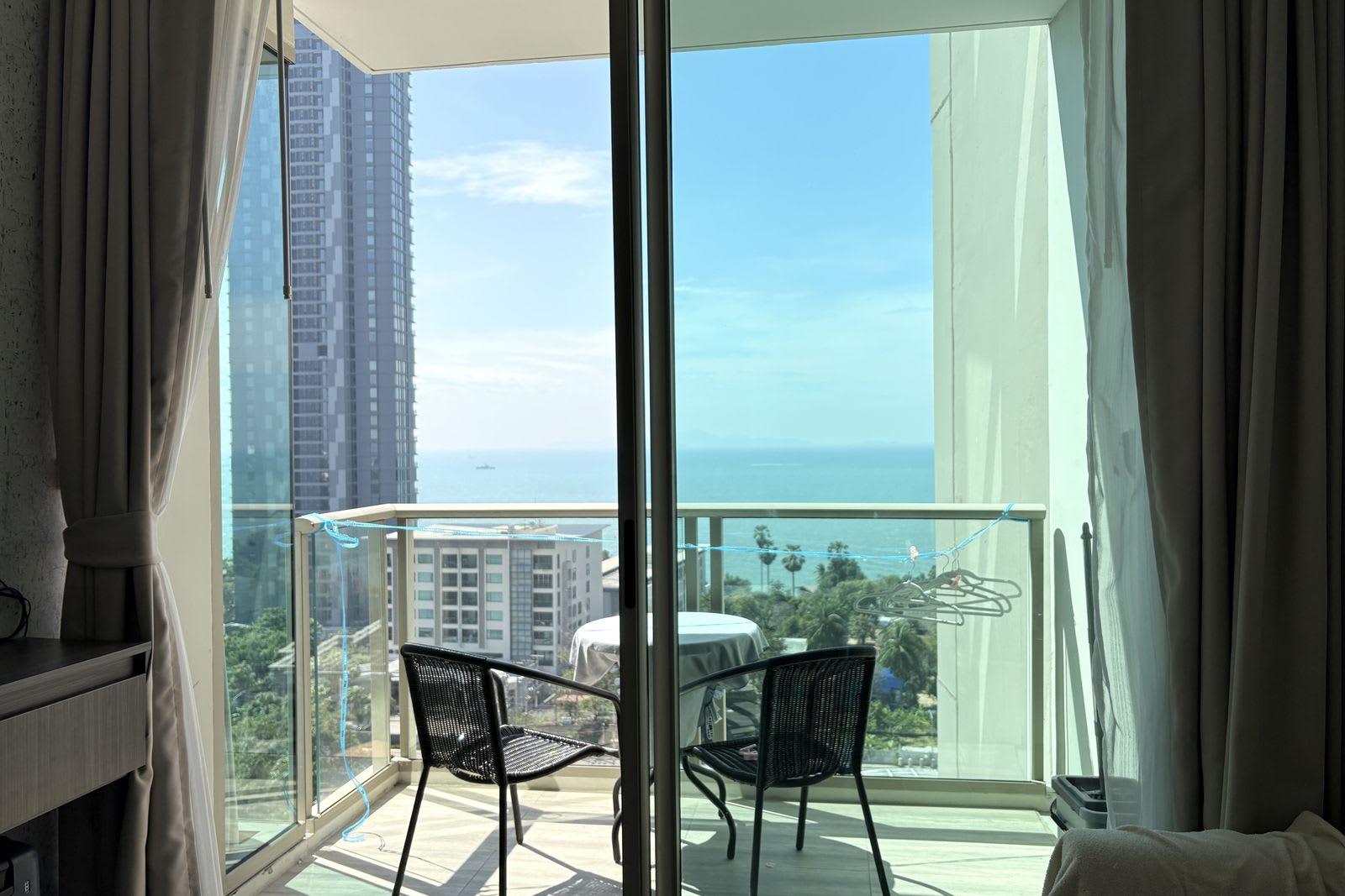 1-Bedroom Condo for Sale in The Riviera Wongamat, Pattaya, Thailand