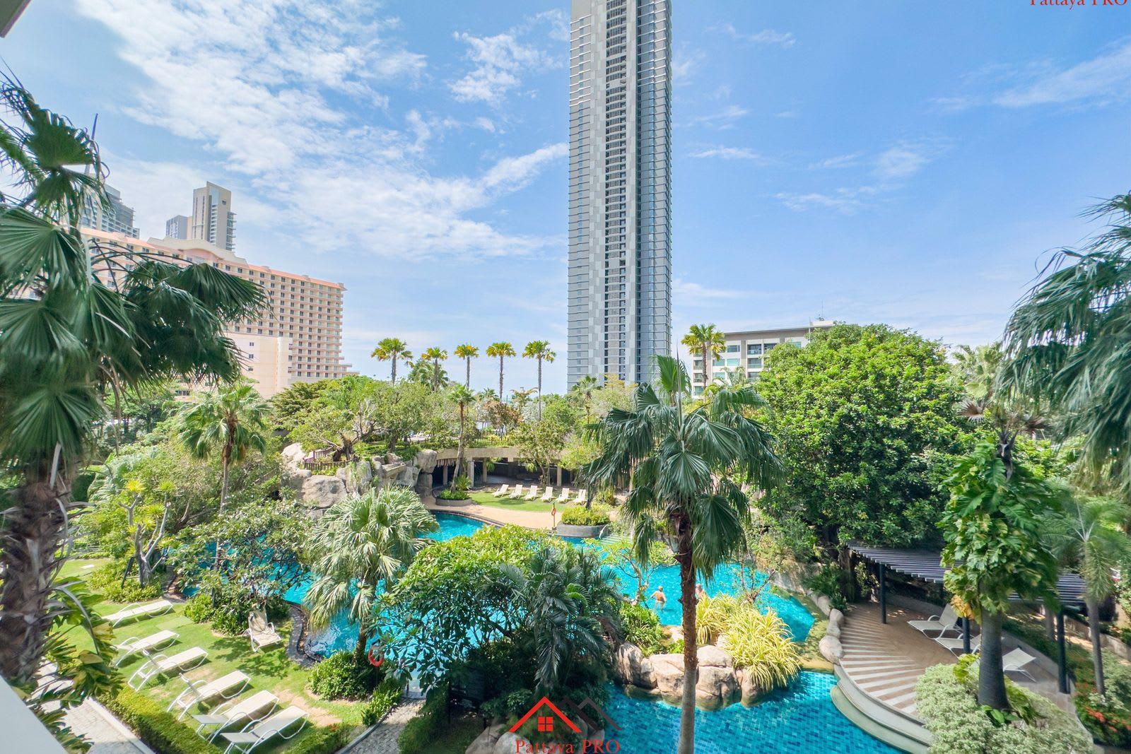 1-Bedroom Condo for Sale in The Riviera Wongamat, Pattaya, Thailand