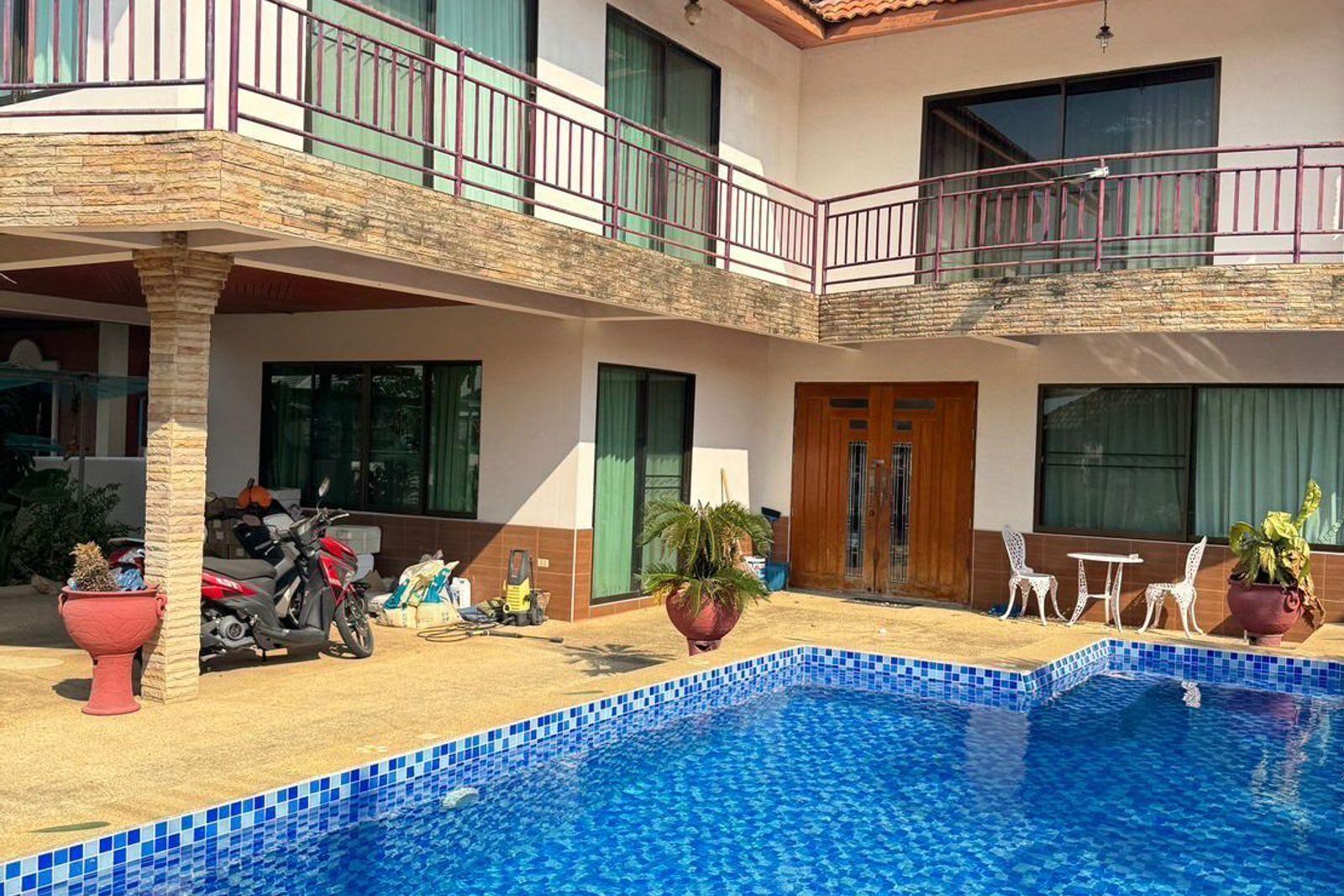 Studio Condo for Sale in The Peak Towers, Pattaya, Thailand 4