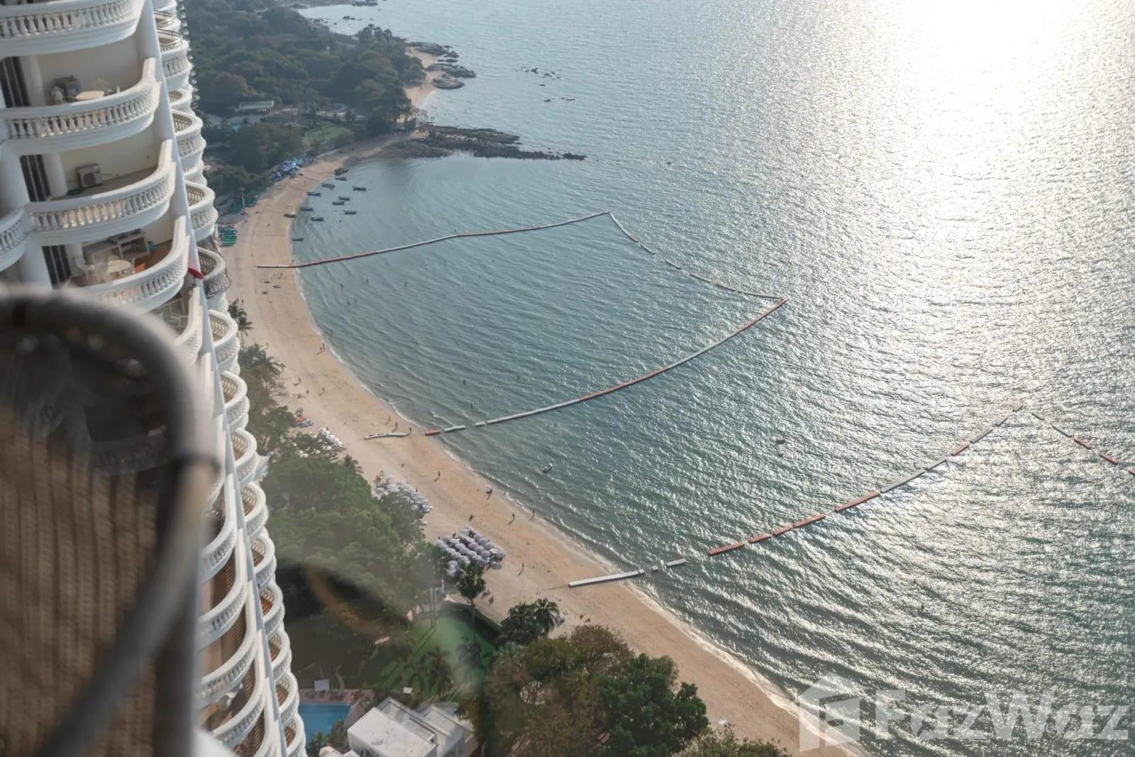 Studio Condo for Sale in The Cove Pattaya, Pattaya, Thailand 5
