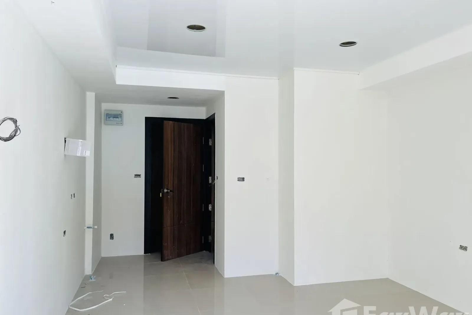 Studio Condo for Sale in 777 Beach Condo Maikhao, Phuket, Thailand