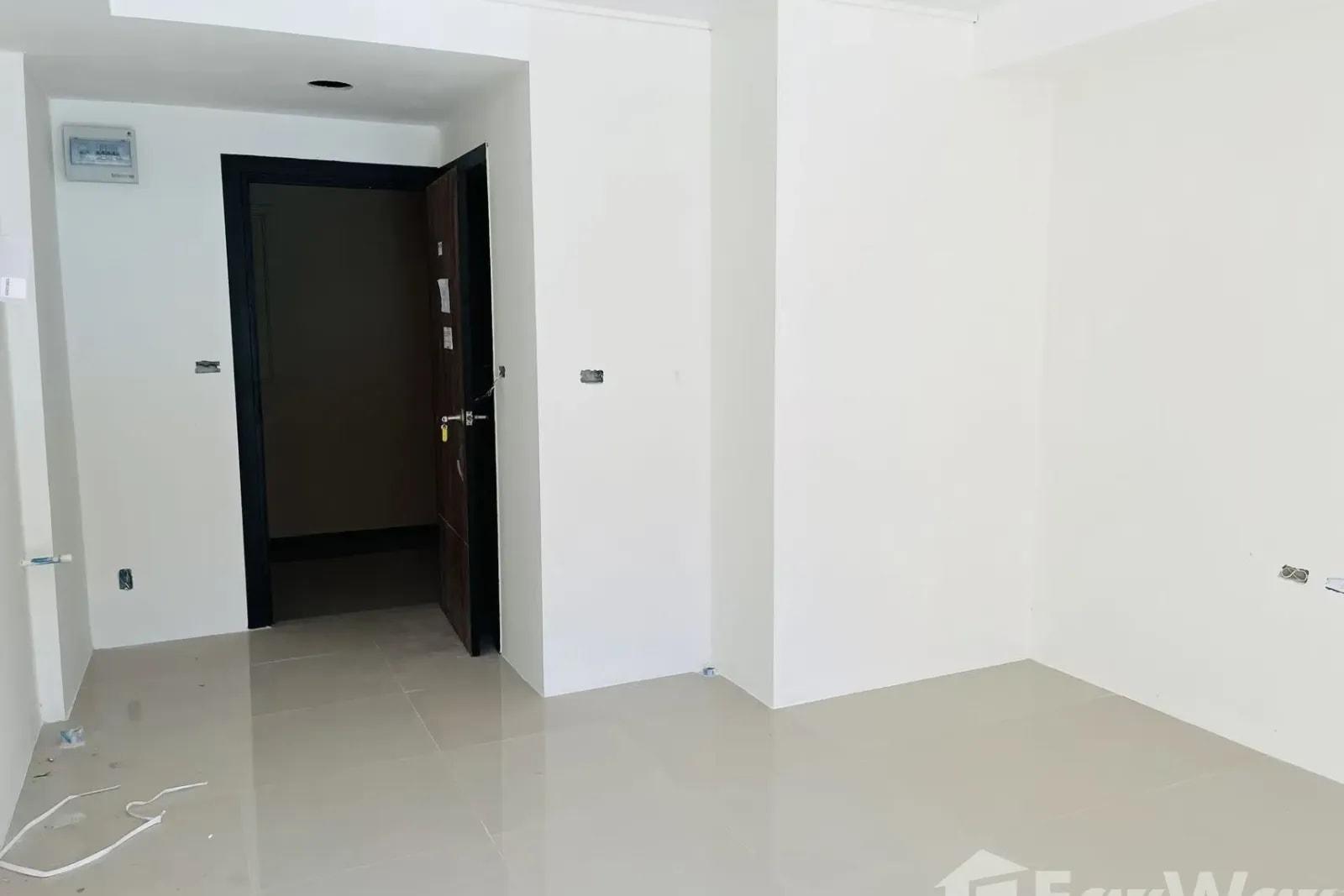 Studio Condo for Sale in 777 Beach Condo Maikhao, Phuket, Thailand 2