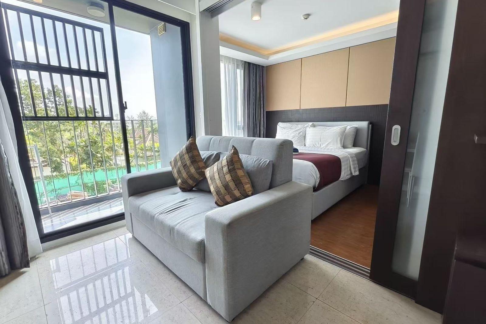 1-Bedroom Condo for Sale in The Aristo Condo 1, Phuket, Thailand 4