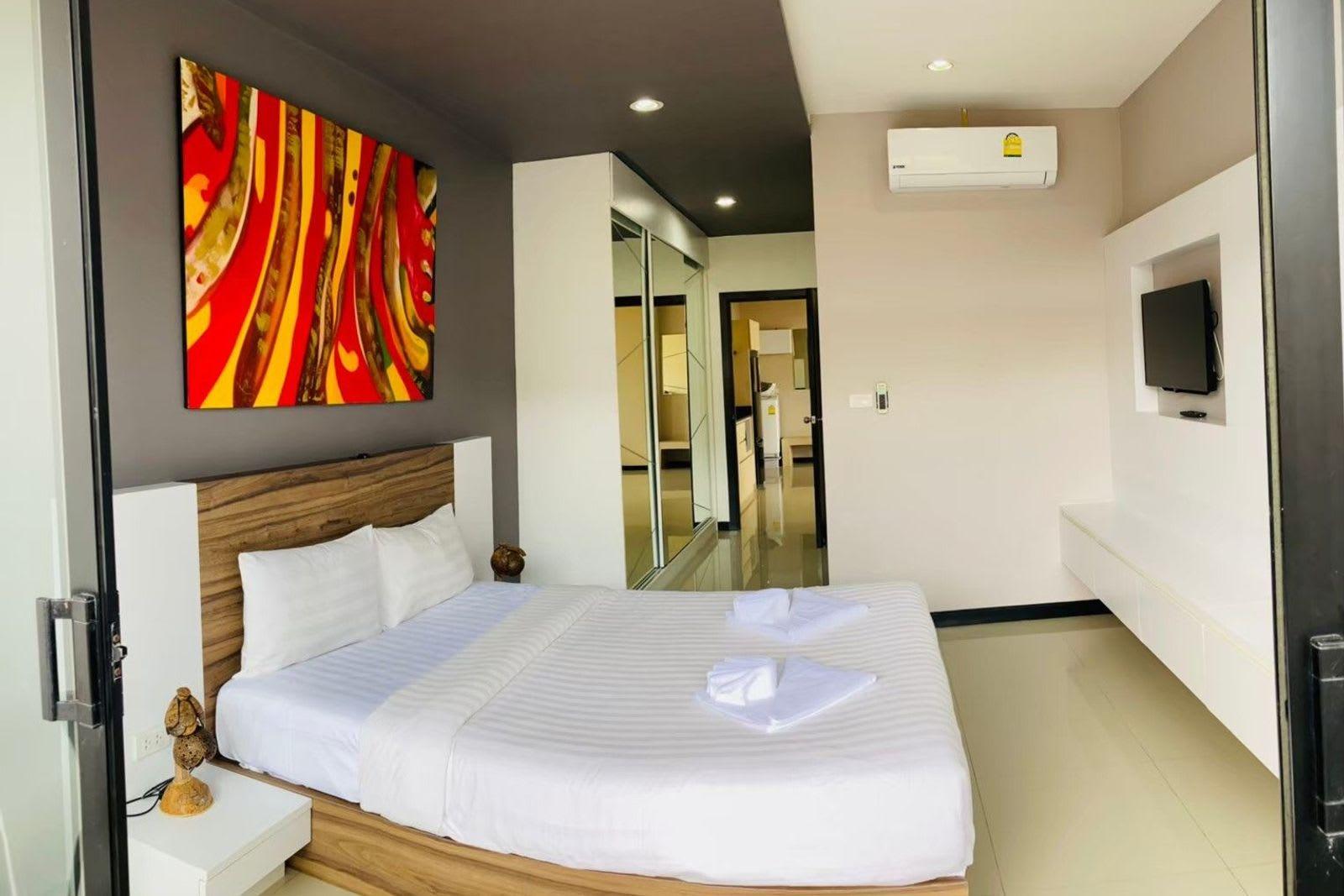 Studio Condo for Sale in Nai Harn Beach Condominium, Phuket, Thailand 3