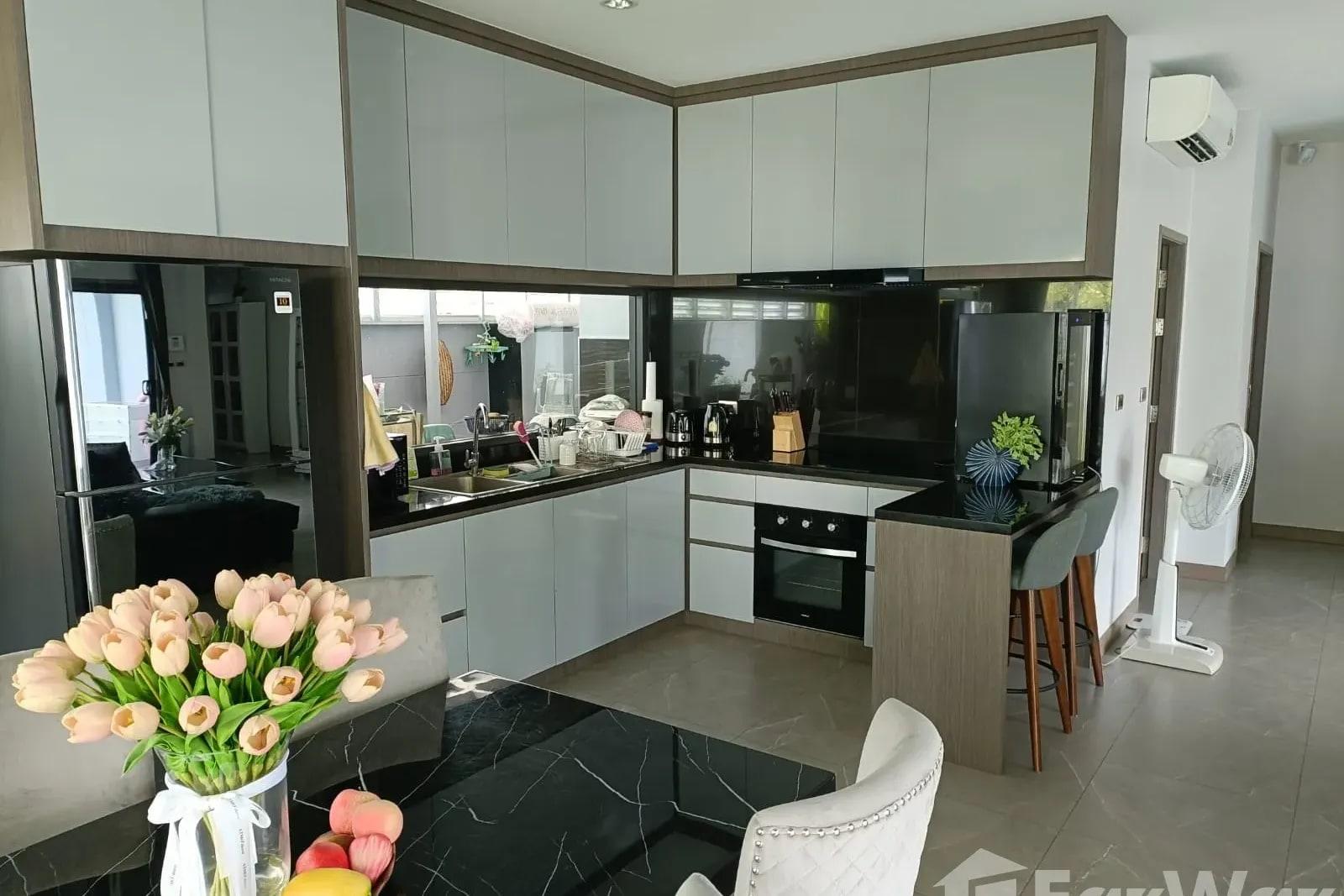 Studio Villa for Rent in Pattaya Villa, Pattaya, Thailand 5