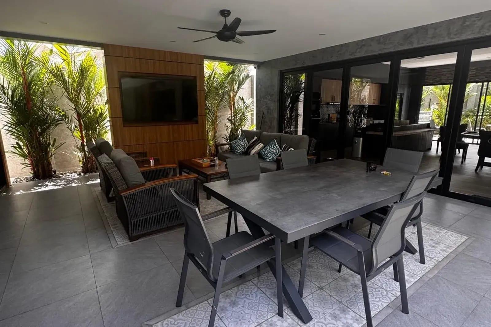 3-Bedroom Villa for Sale in Phuket Villa, Phuket, Thailand 2