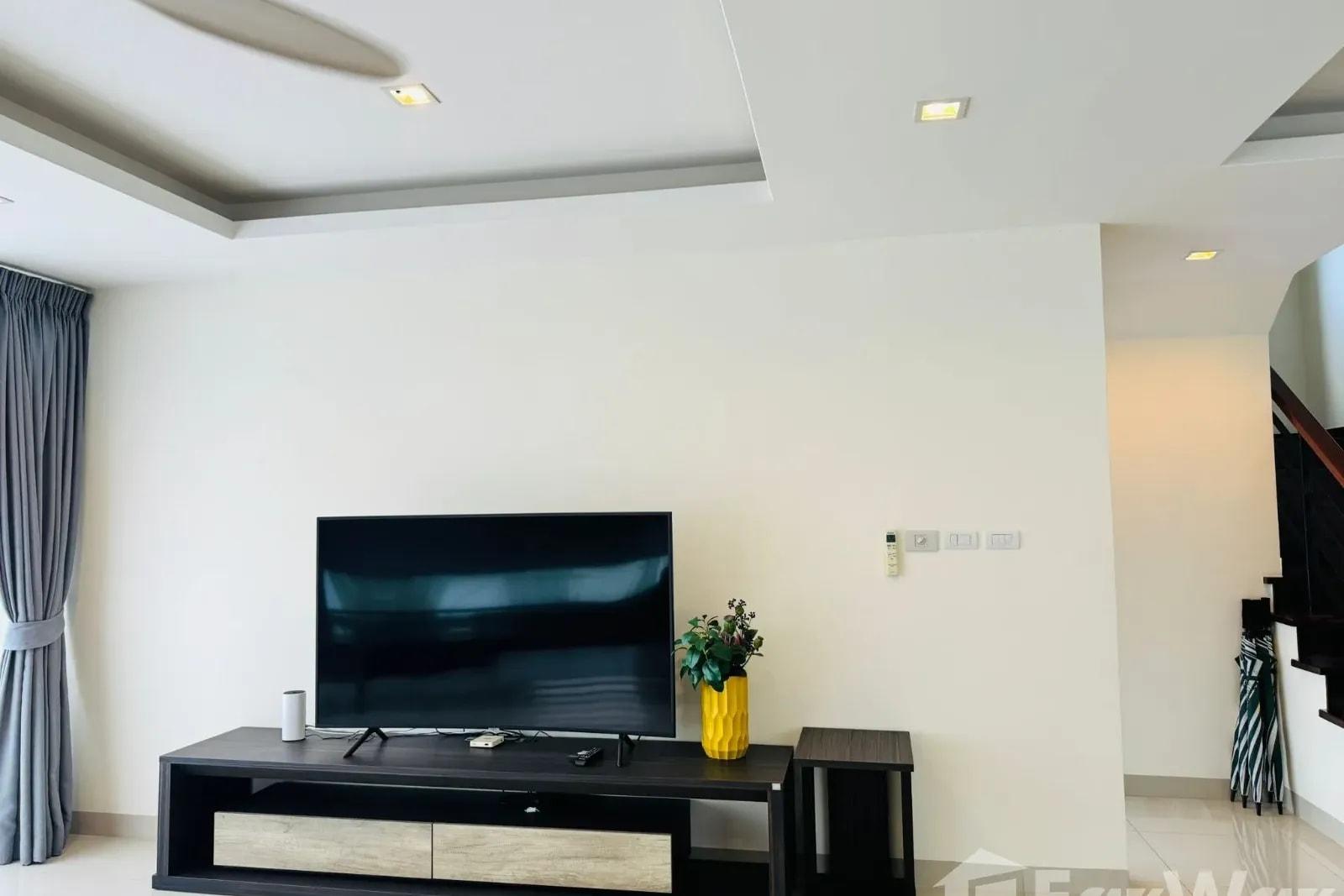 Villa for Sale in Phuket Villa, Phuket, Thailand 3