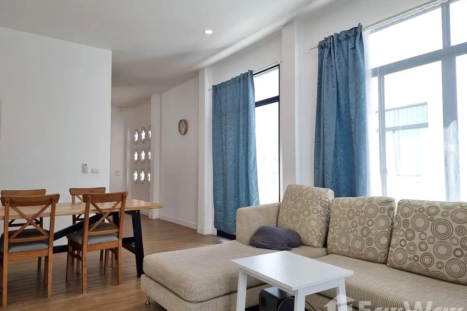 3-Bedroom Villa for Sale in Phuket Villa, Phuket, Thailand 2
