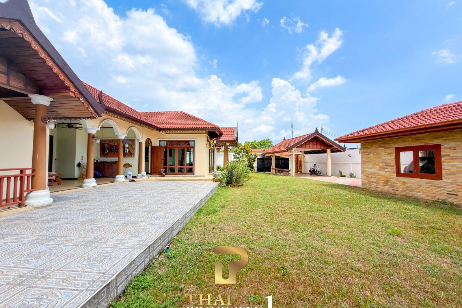 Villa for Sale in Pattaya Villa, Pattaya, Thailand 3