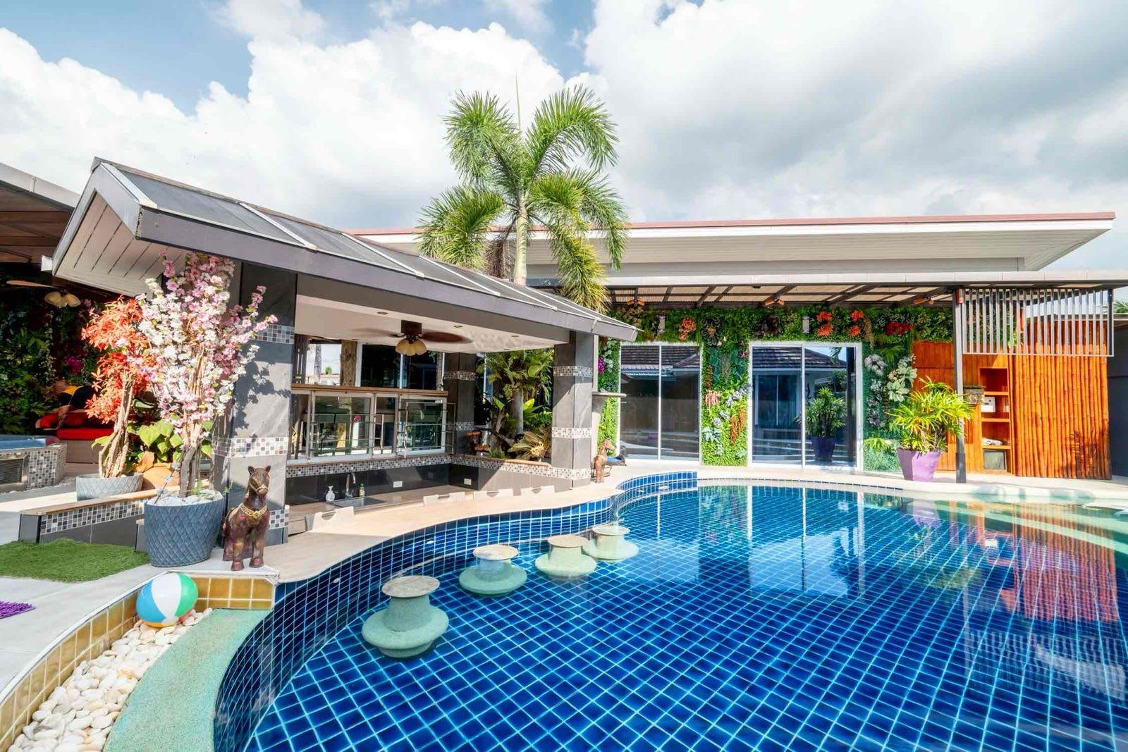 Villa for Sale in Pattaya Villa, Pattaya, Thailand 2