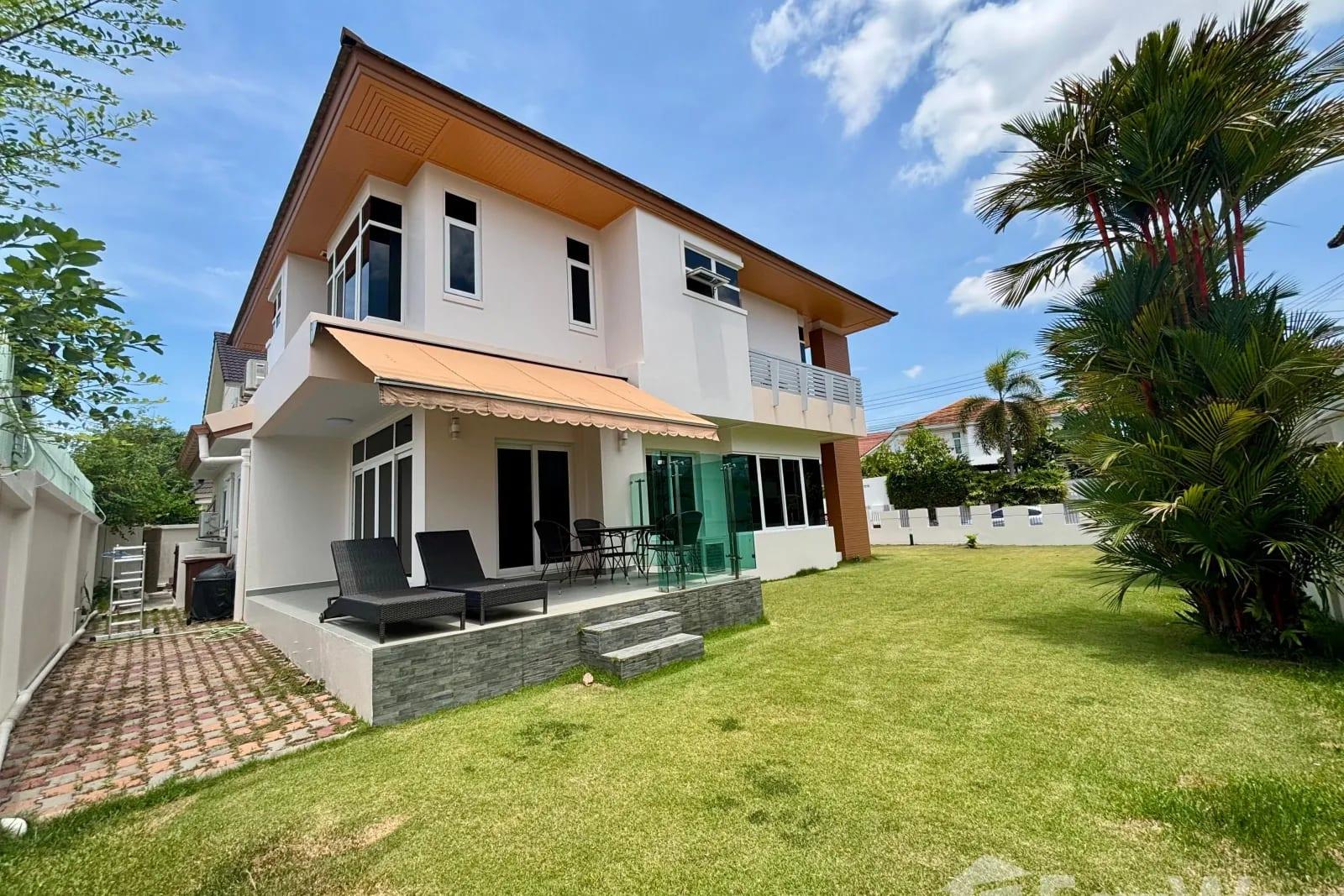 Villa for Sale in Pattaya Villa, Pattaya, Thailand 4