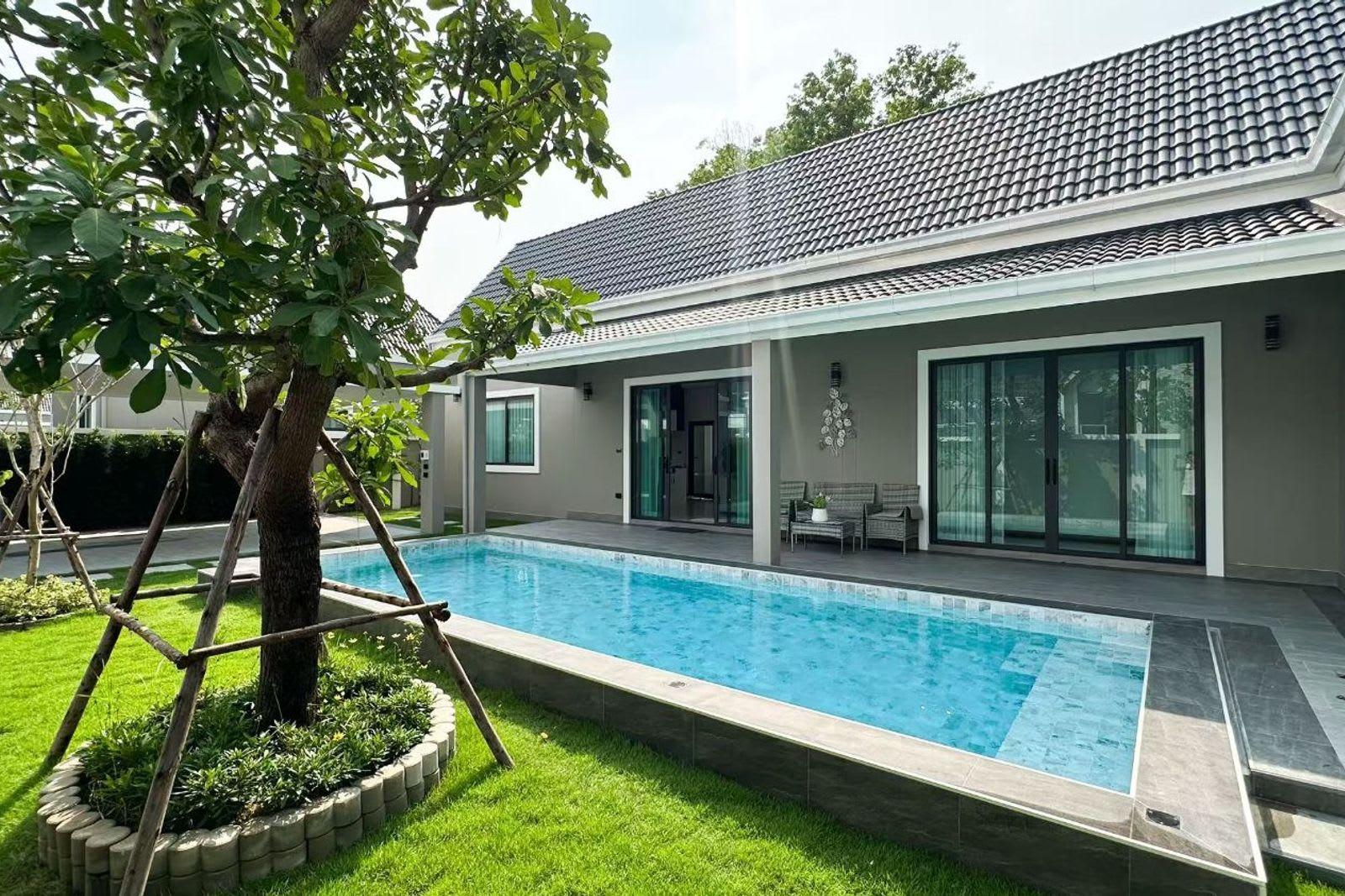Villa for Sale in Pattaya Villa, Pattaya, Thailand 2