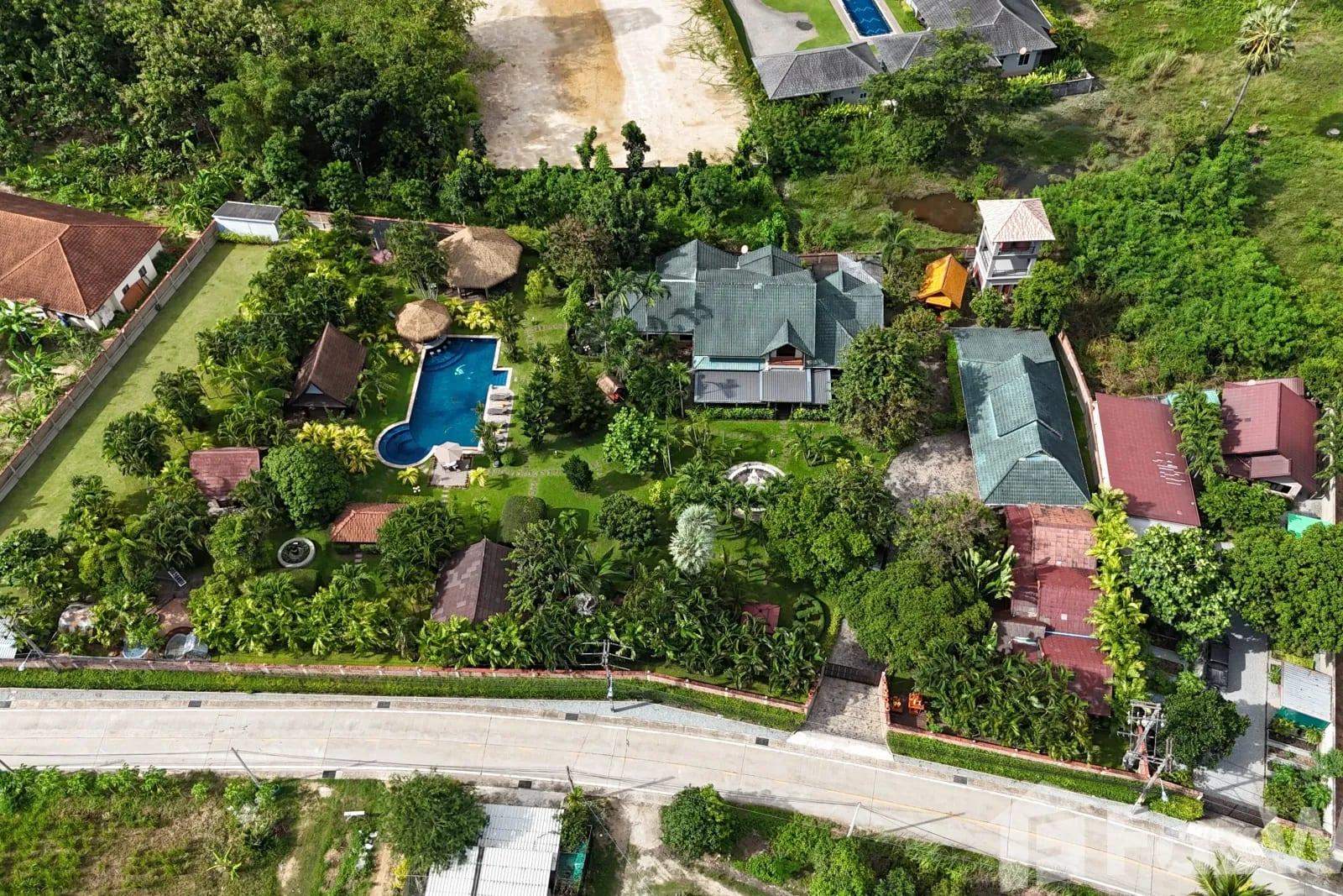 Villa for Sale in Pattaya Villa, Pattaya, Thailand 4