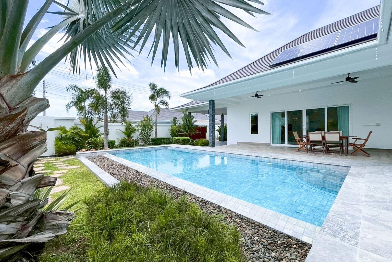Villa for Sale in Hua Hin Villa, Hua Hin, Thailand 2