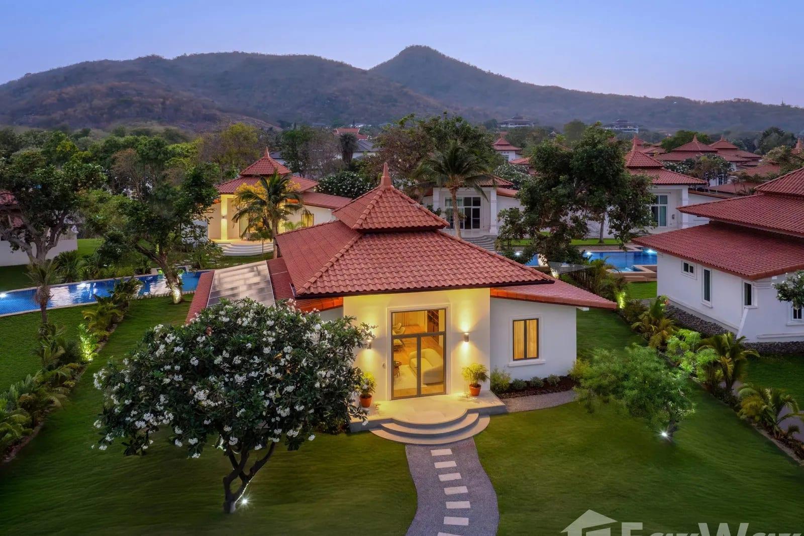 3-Bedroom Villa for Sale in Hua Hin Villa, Hua Hin, Thailand 2