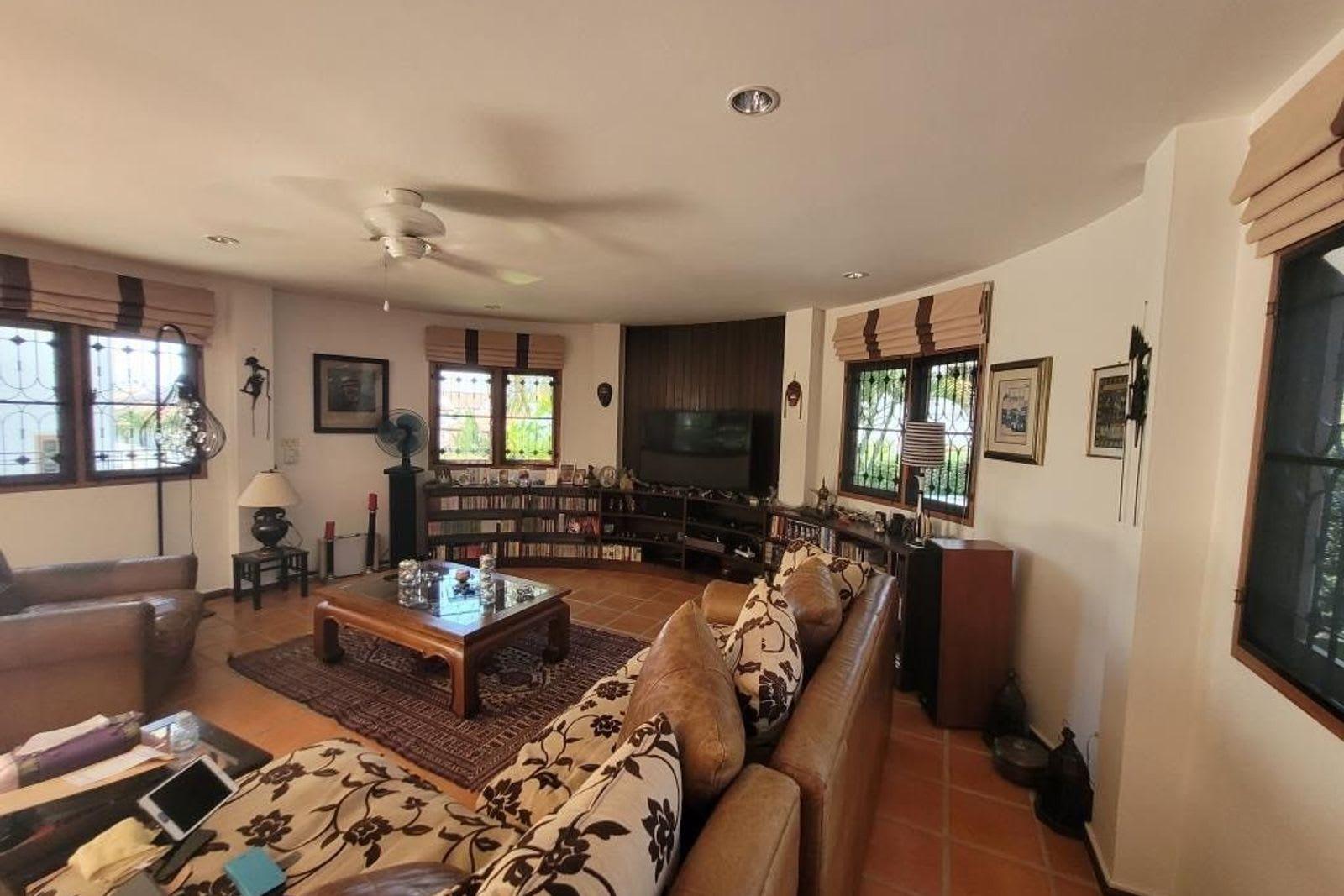 4-Bedroom Villa for Sale in Hua Hin Villa, Hua Hin, Thailand 3