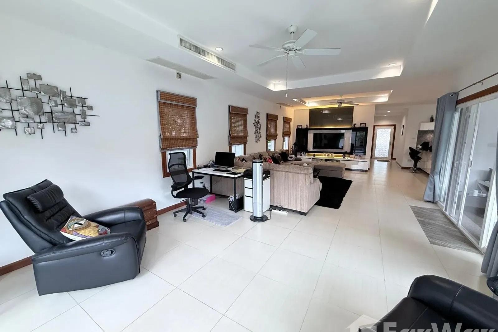 3-Bedroom Villa for Sale in Hua Hin Villa, Hua Hin, Thailand 3