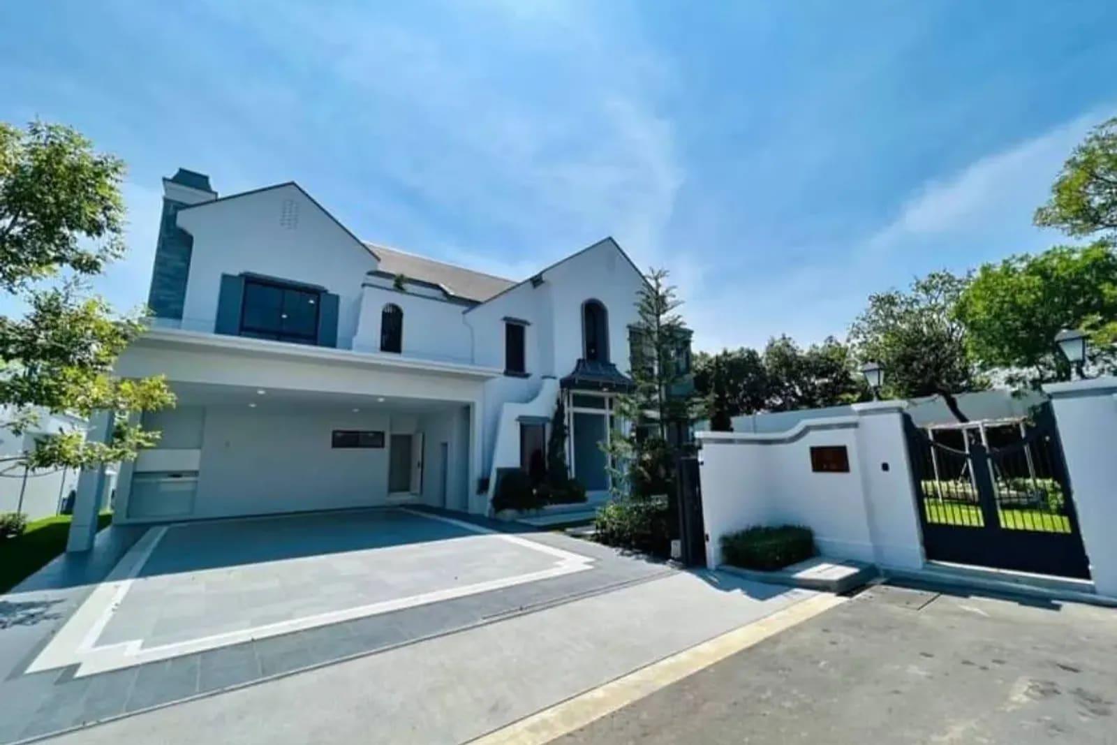 Villa for Sale in Bangkok Villa, Bangkok, Thailand 4
