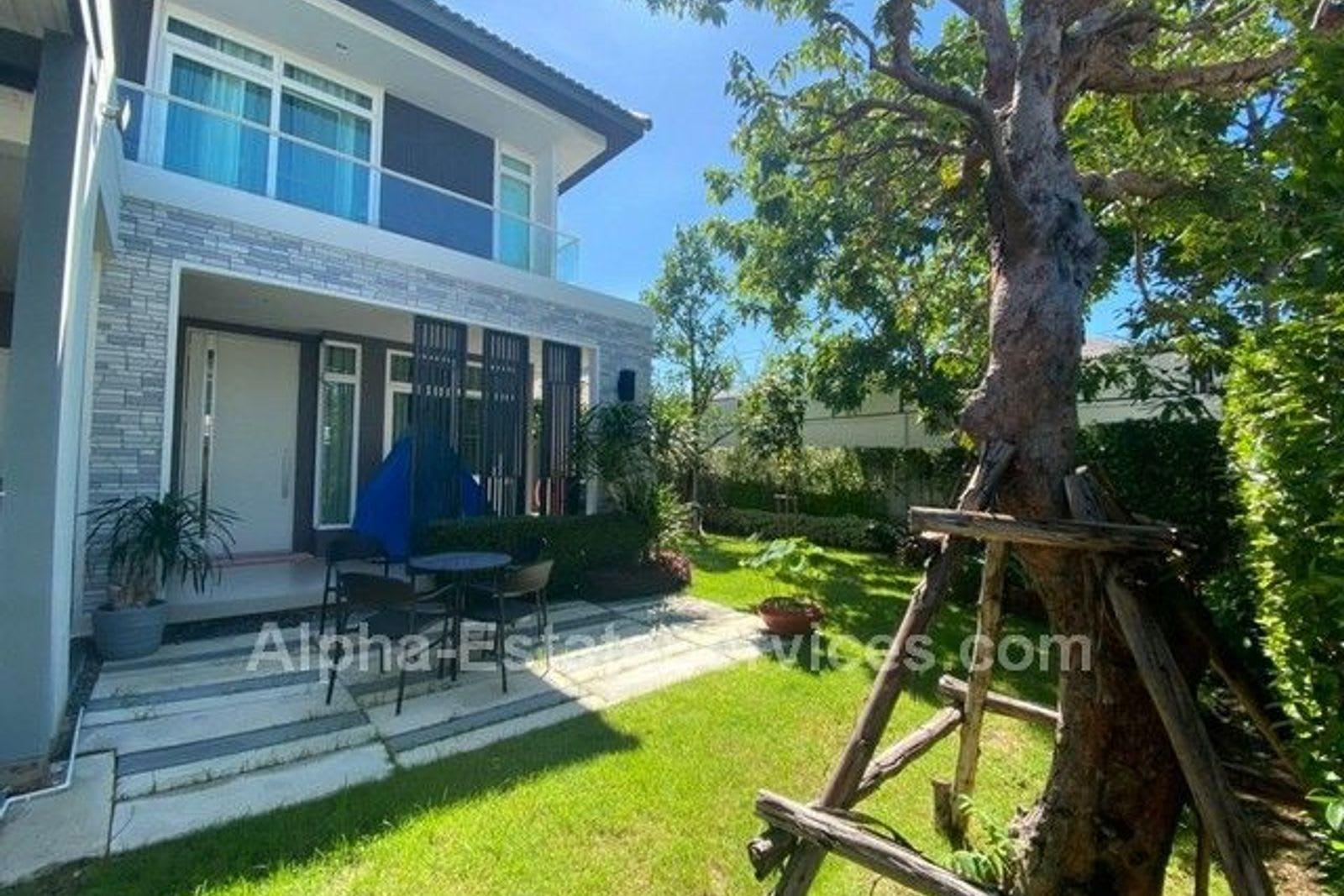 Villa for Sale in Bangkok Villa, Bangkok, Thailand 2