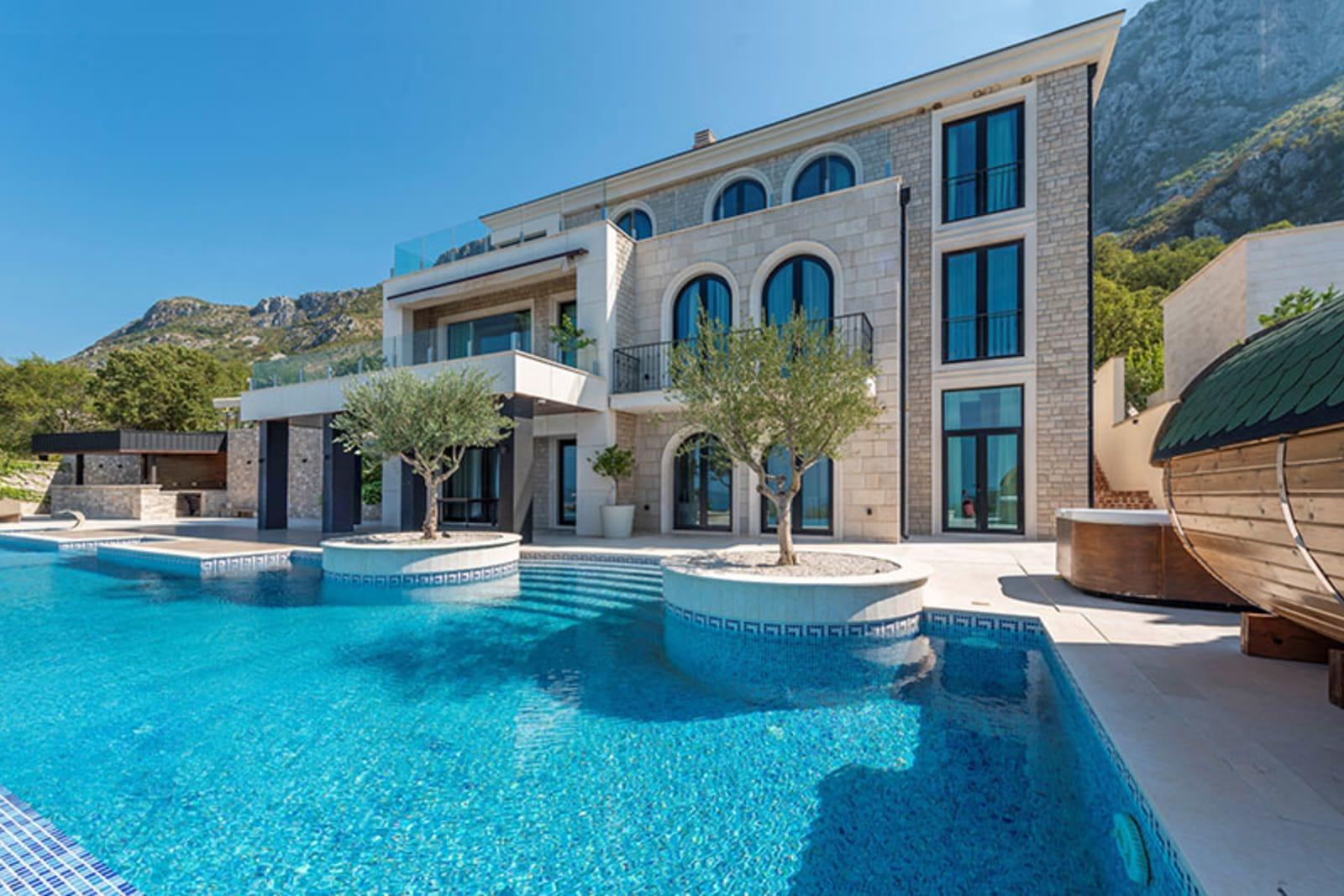 Villa zum Verkauf in Blizikuce, Budva, Montenegro