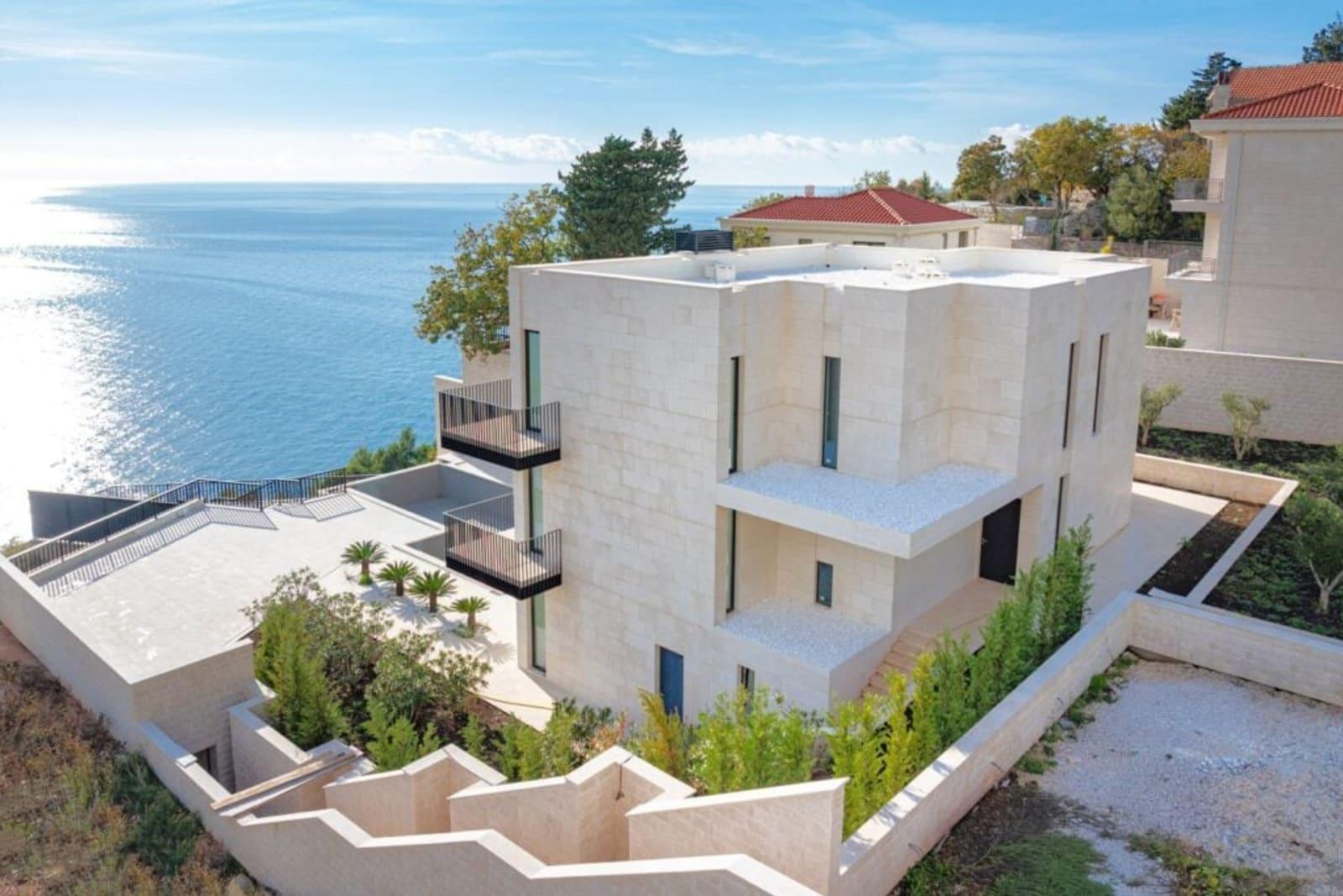 Villa zum Verkauf in Skočiđevojka, Budva, Montenegro