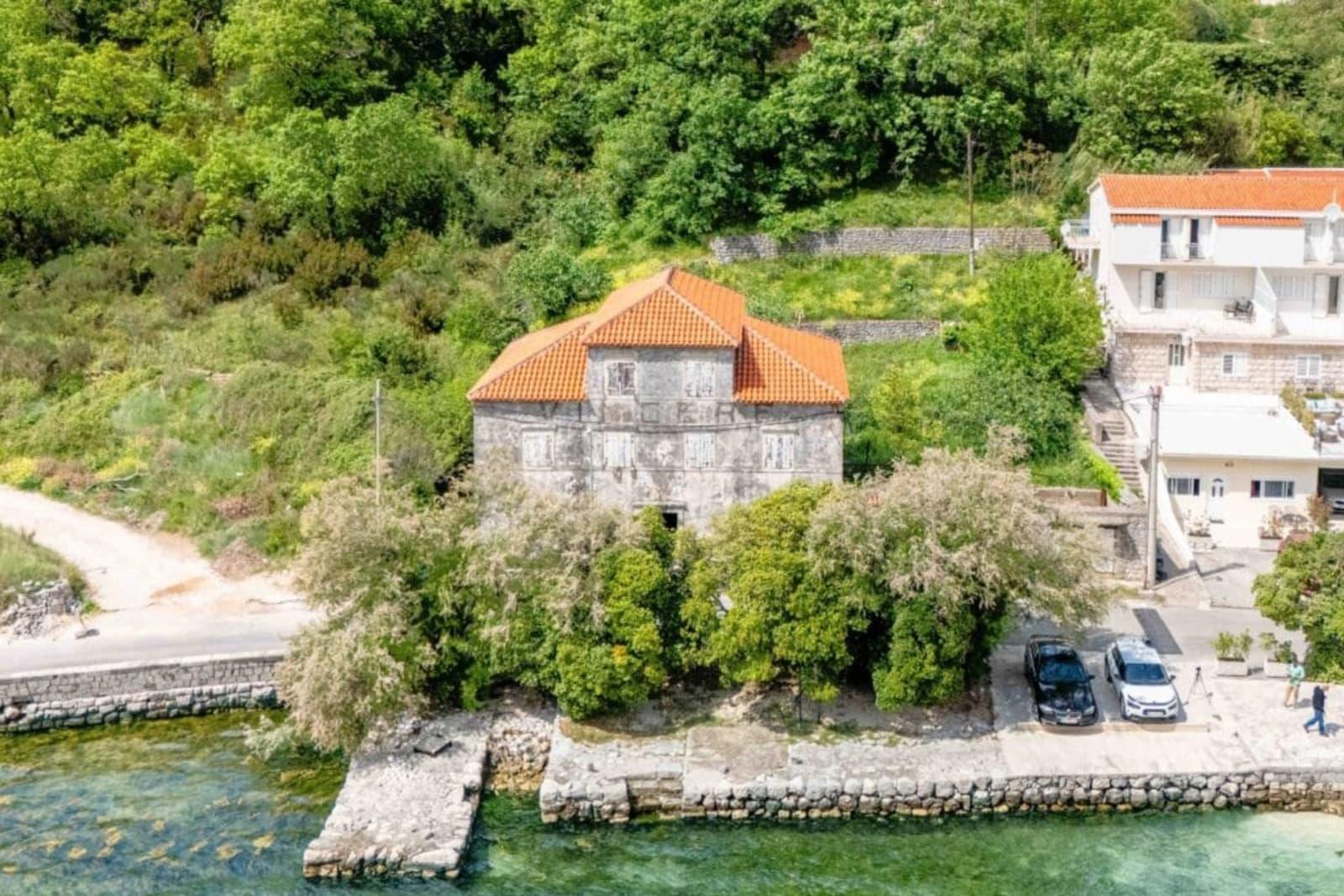 อพาร์ตเมนต์ขายใน Budva มอนเตเนโกร