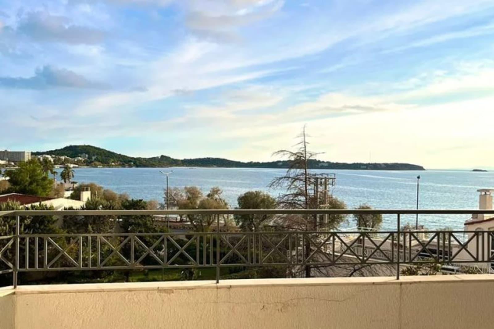 Golden-Visa-fähige Wohnung zum Verkauf in Voula, Piraeus, Griechenland 2