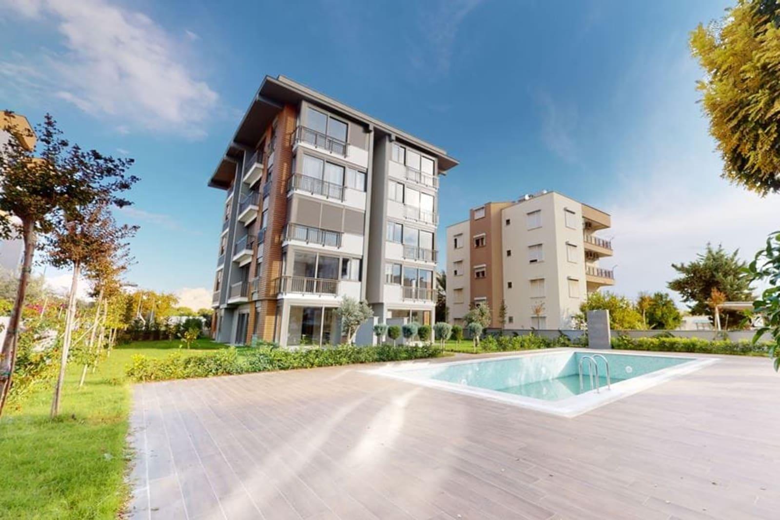 Lara, Antalya, Türkiye — Satılık 1+1 Daire