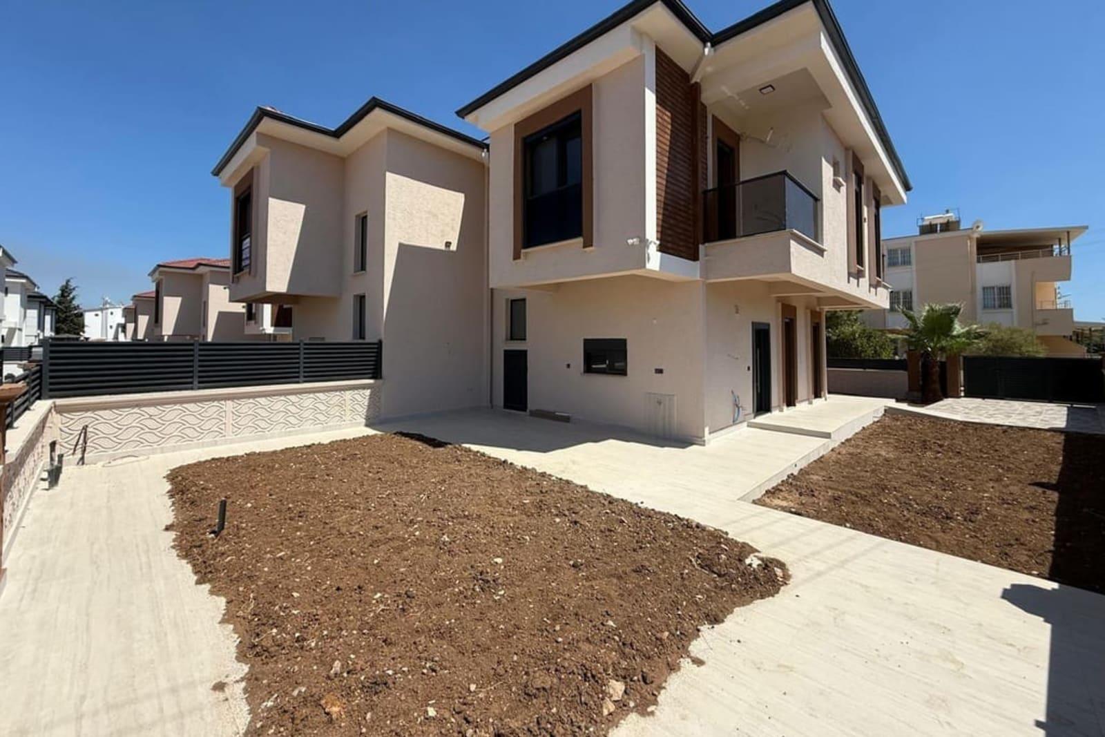 3-Zimmer Villa zum Verkauf in Altinkum, Didim, Türkei 2