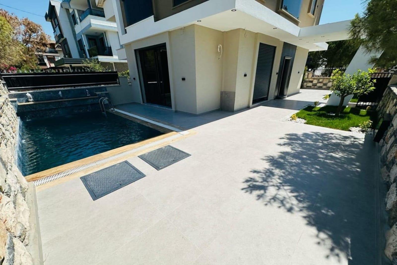 Altinkum, Didim, Türkiye — Satılık 4+1 Villa 2