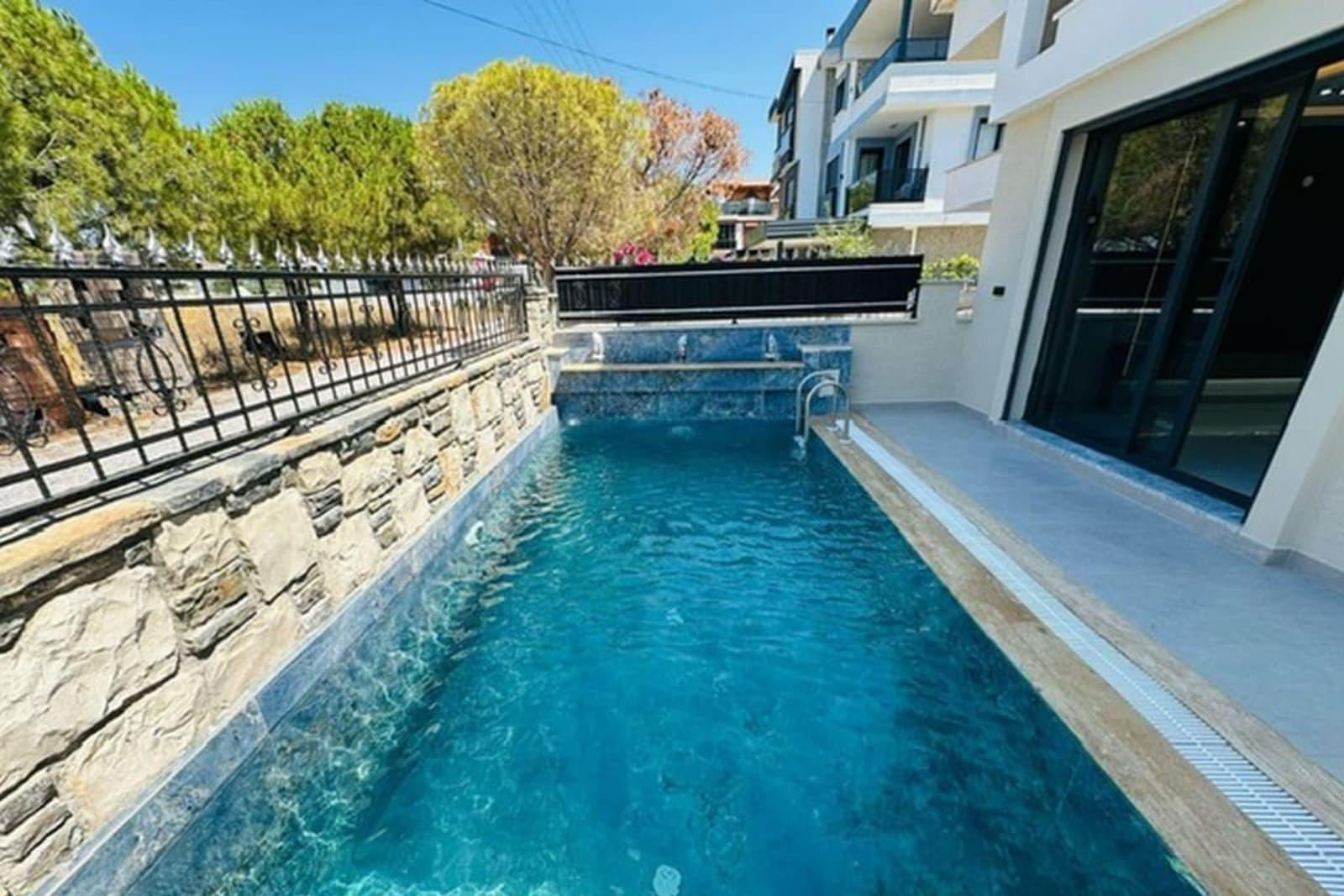 Altinkum, Didim, Türkiye — Satılık 4+1 Villa 4