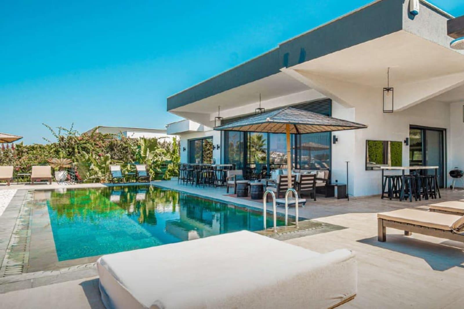 8-Bedroom Villa for Sale in Yalikavak, Bodrum, Turkey 2