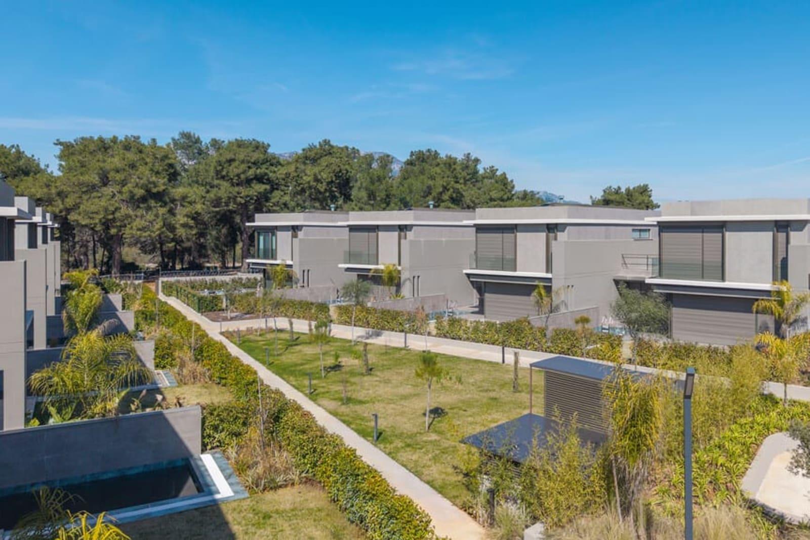4-Bedroom Villa for Sale in Dosemealti, Antalya, Turkey 3