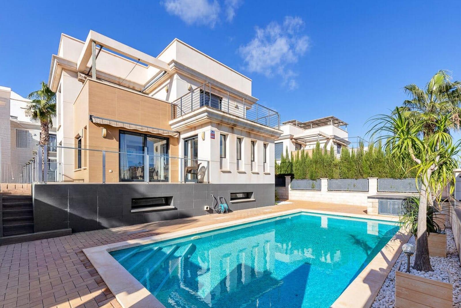 5-Bedroom Villa for Sale in La Zenia, Orihuela Costa, Spain 3