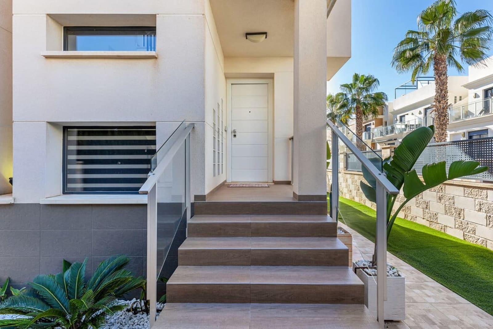 5-Bedroom Villa for Sale in La Zenia, Orihuela Costa, Spain 5
