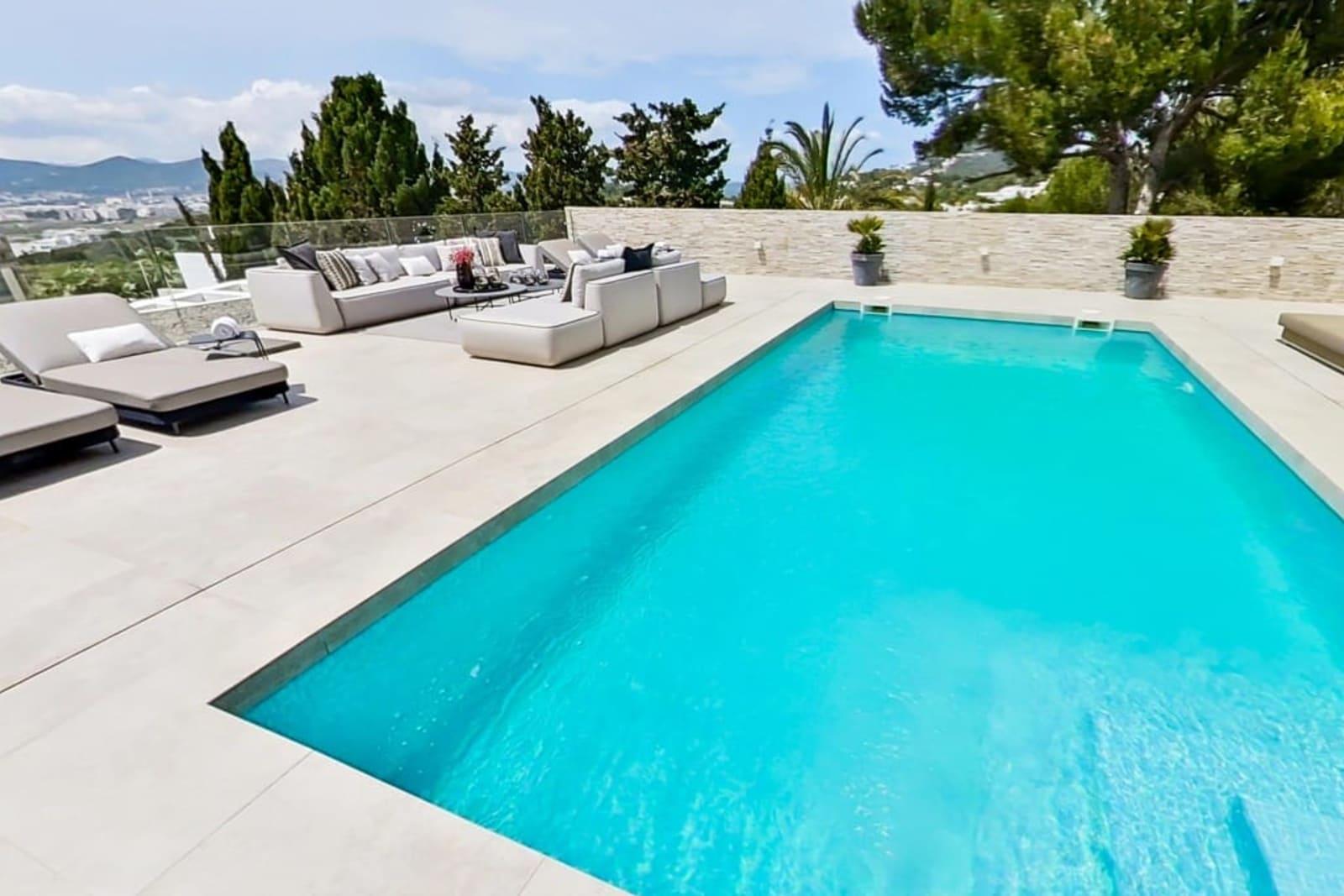 6-Zimmer Villa zum Verkauf in Cap Martinet, Ibiza, Spanien 4