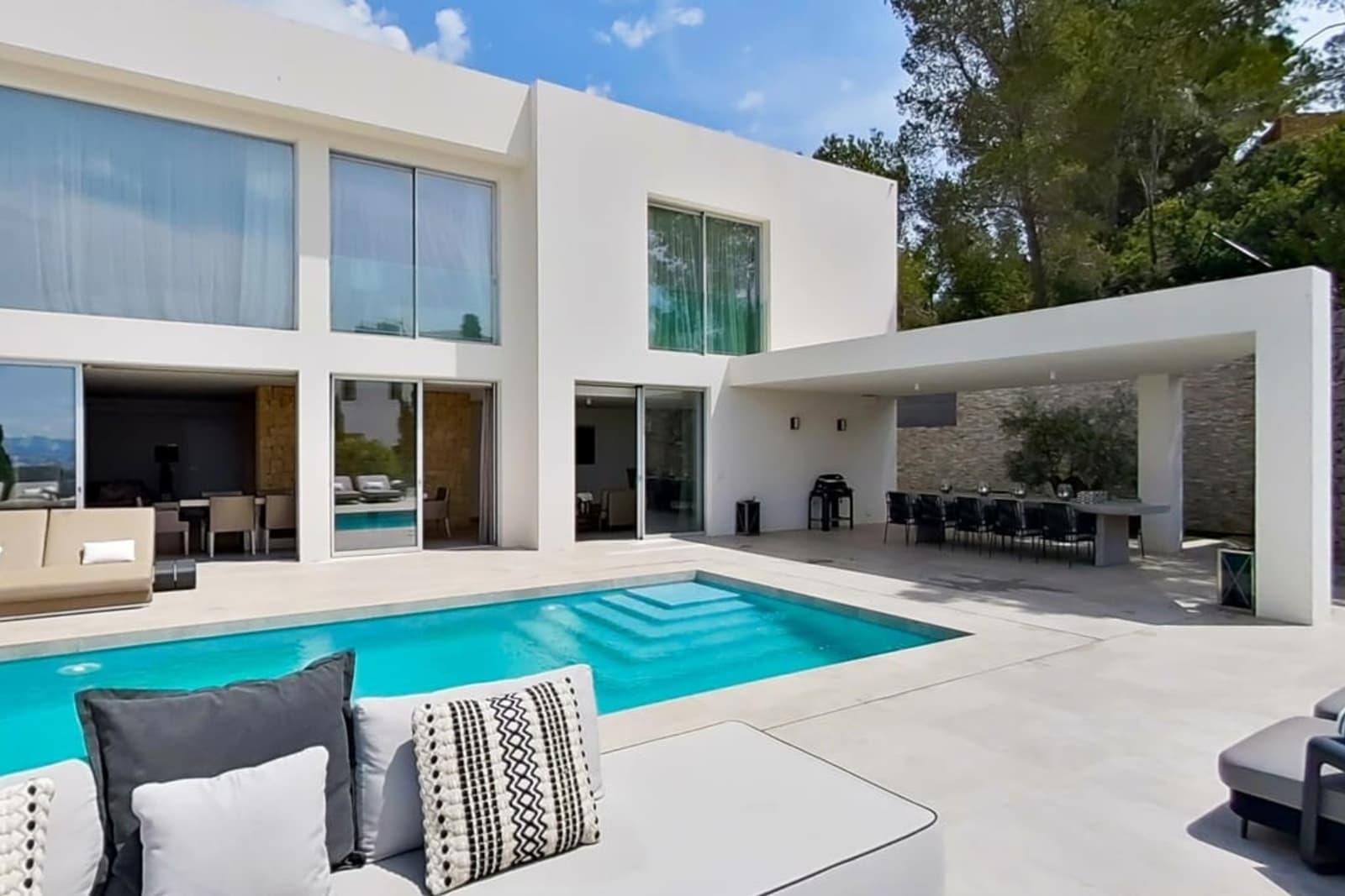 6-Zimmer Villa zum Verkauf in Cap Martinet, Ibiza, Spanien 5
