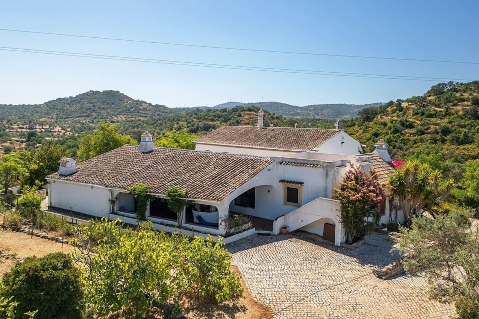 Faro, Portekiz — Satılık 4+1 Villa