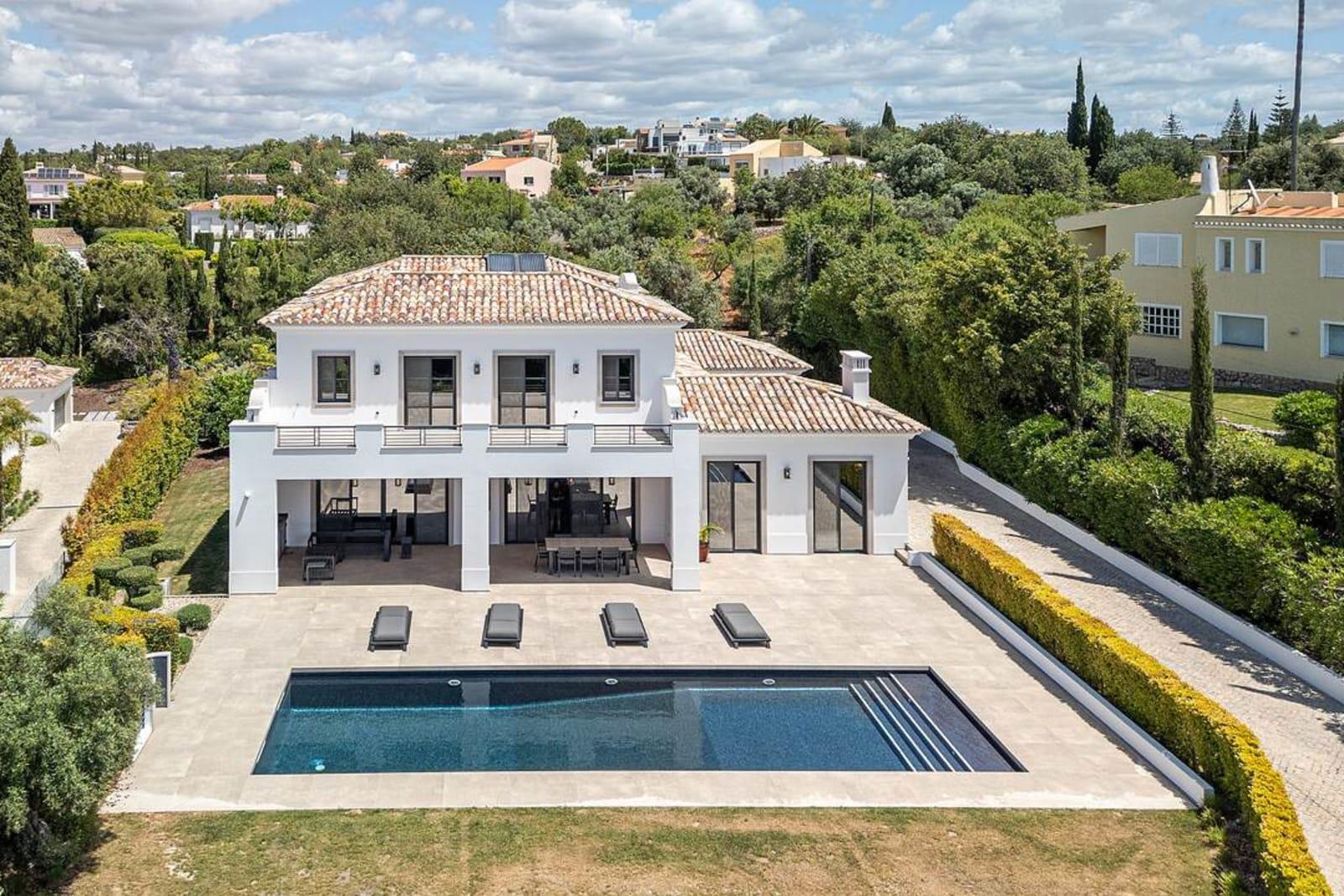 Loule, Portekiz — Satılık 4+1 Villa