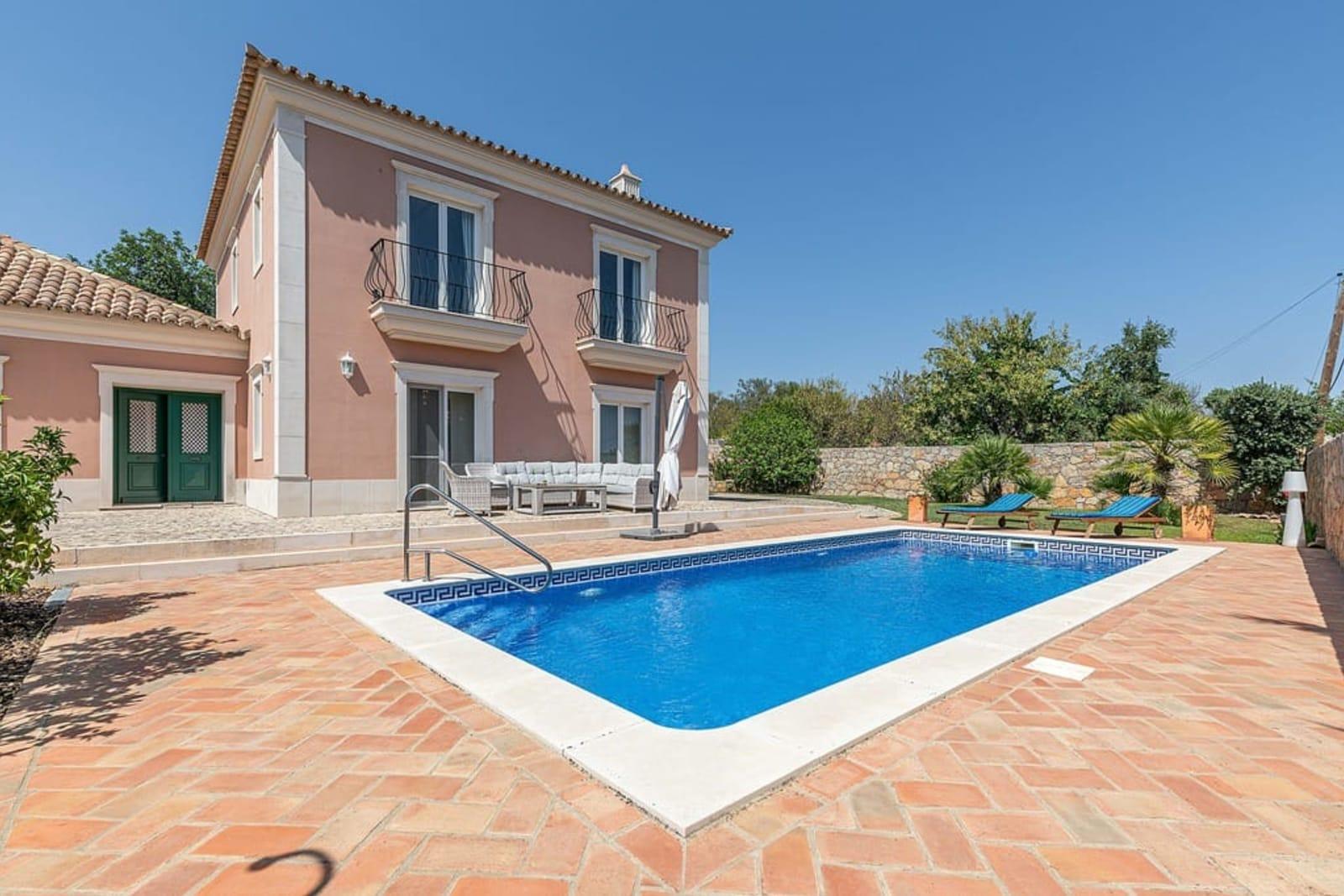 Faro, Portekiz — Satılık 3+1 Villa