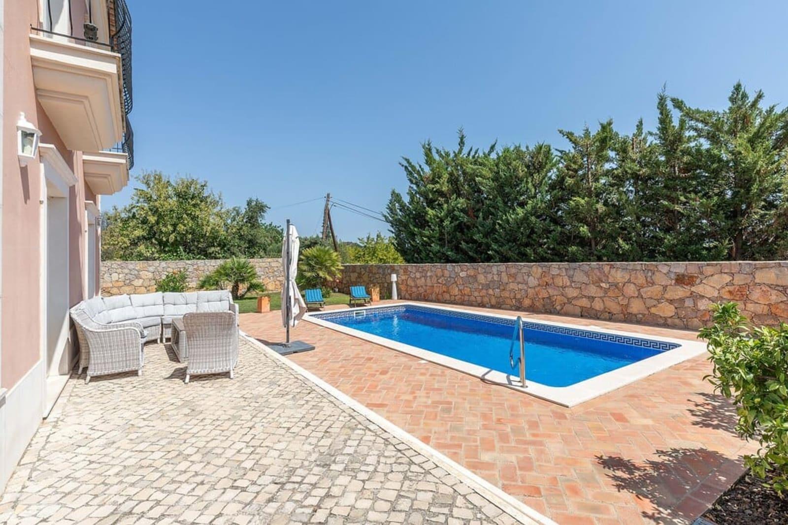 3-Bedroom Villa for Sale in Faro, Portugal 5