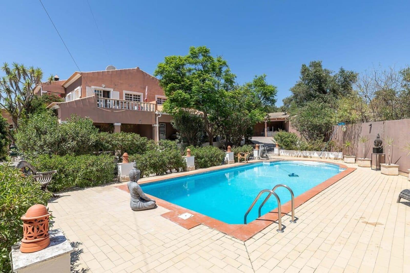 4-Bedroom Villa for Sale in Santa Barbara, Faro, Portugal 3