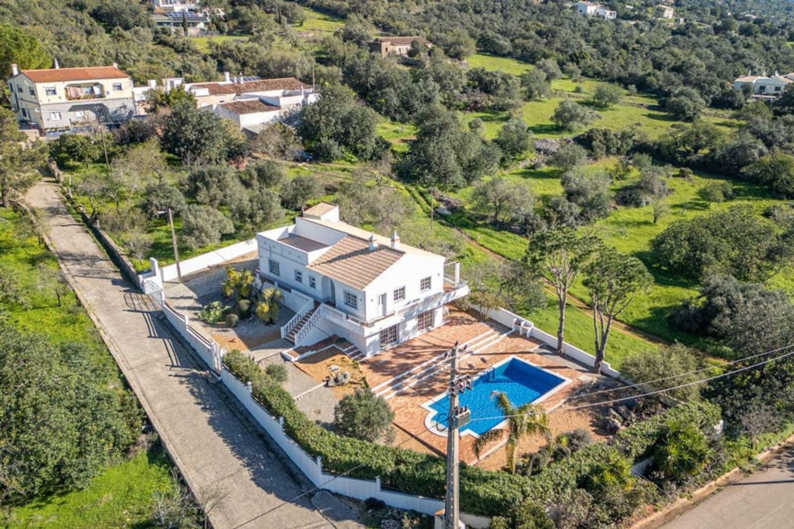 3-Bedroom Villa for Sale in Sao Bras, Faro, Portugal 3