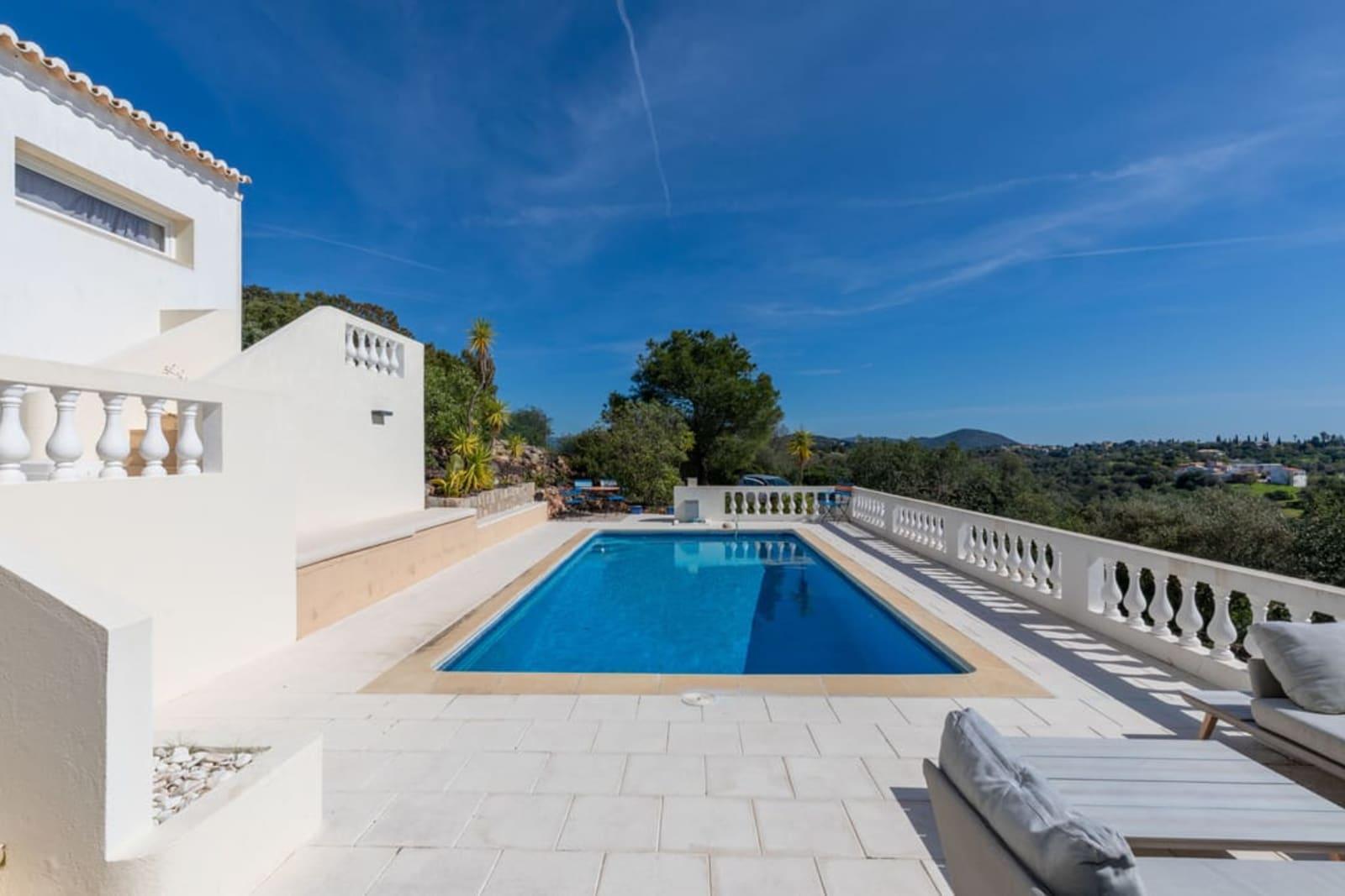3-Bedroom Villa for Sale in Boliqueime, Vilamoura, Portugal 5